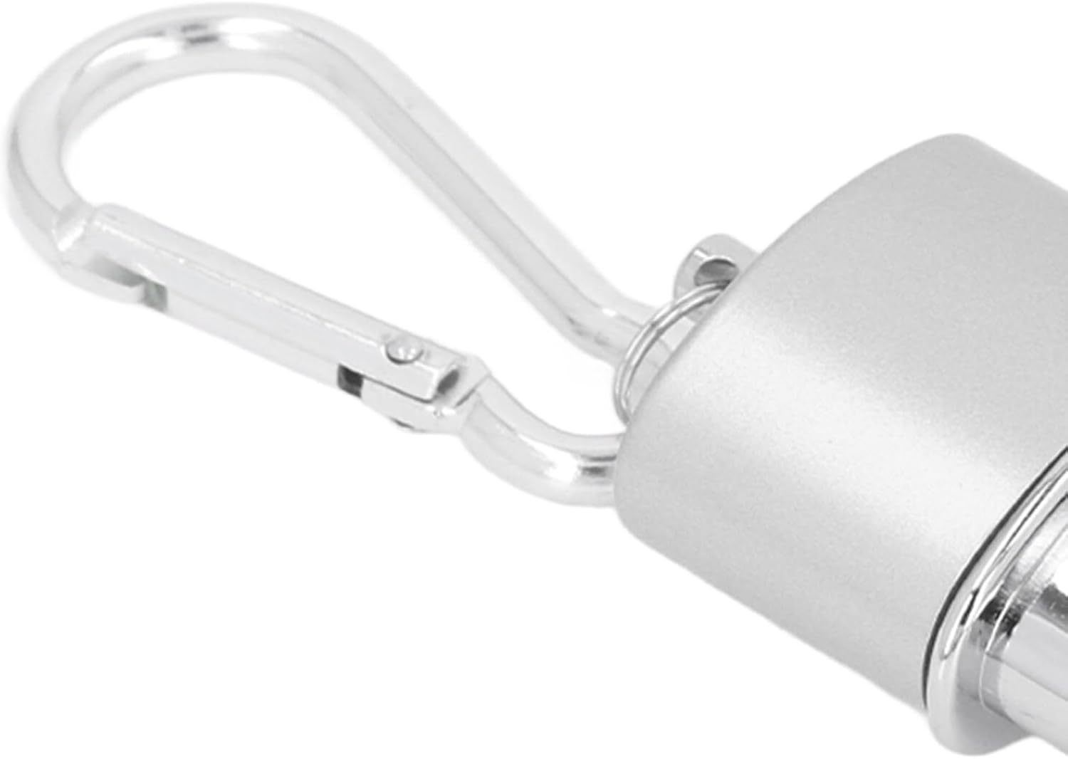 Portable Mini Ashtray Keychain, Exquisite Mini Portable Pocket Ashtray for Car for Cigarettes (Silver) image number 6