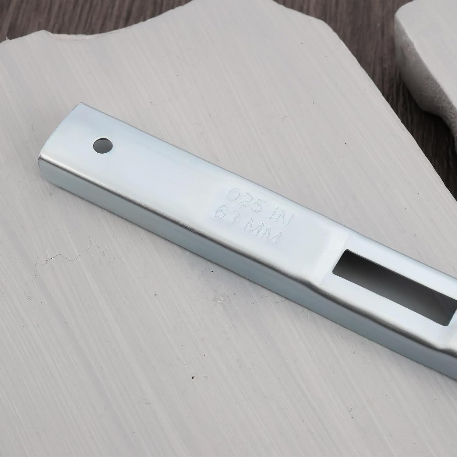 2Pcs Portable Chainsaw Depth Gauge File Guide Tools 0.63Mm Compatible with Oregon Raker Chain Saw image number 6