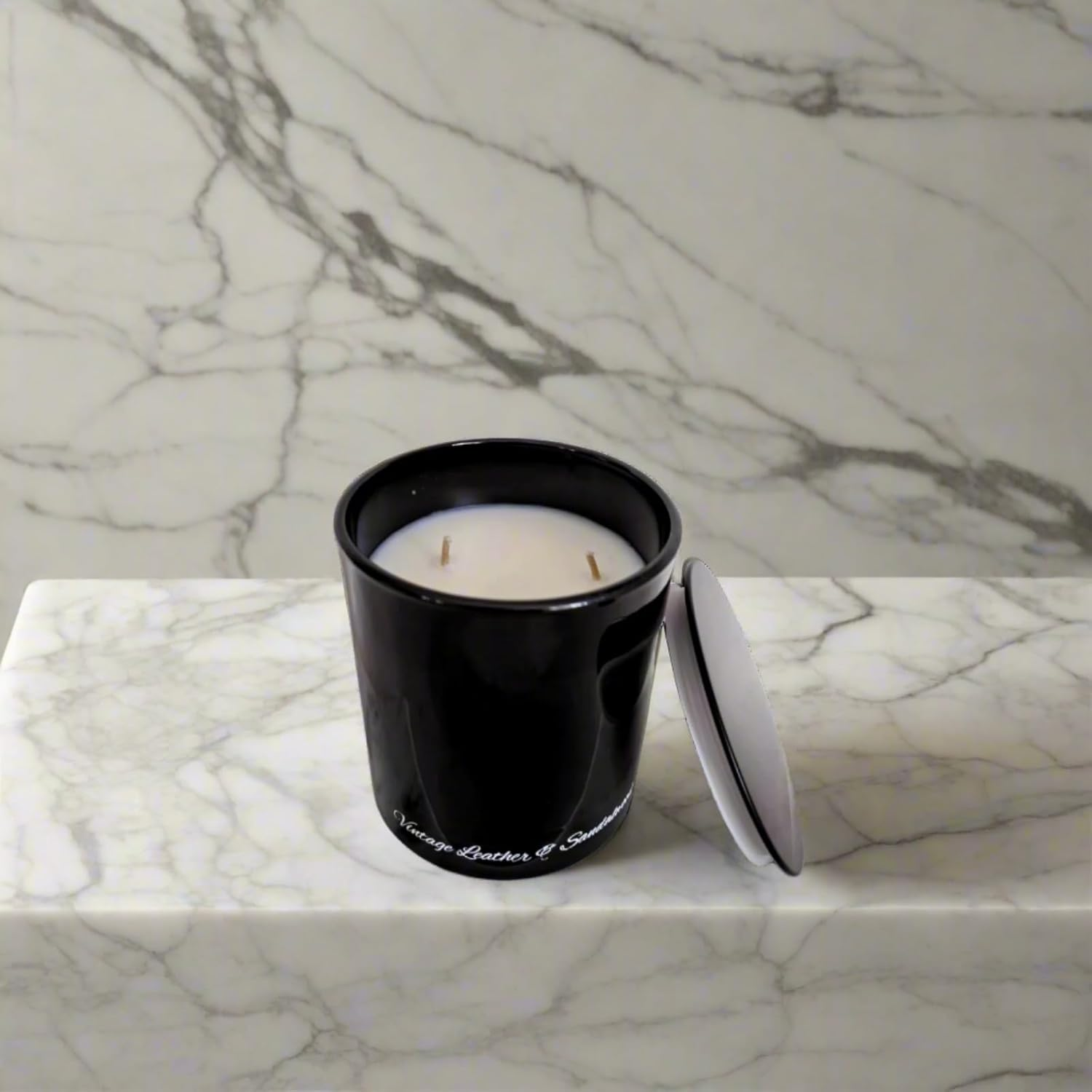 Vintage Leather & Sandalwood - 400G Extra Large Soy and Coconut Candle image number 3