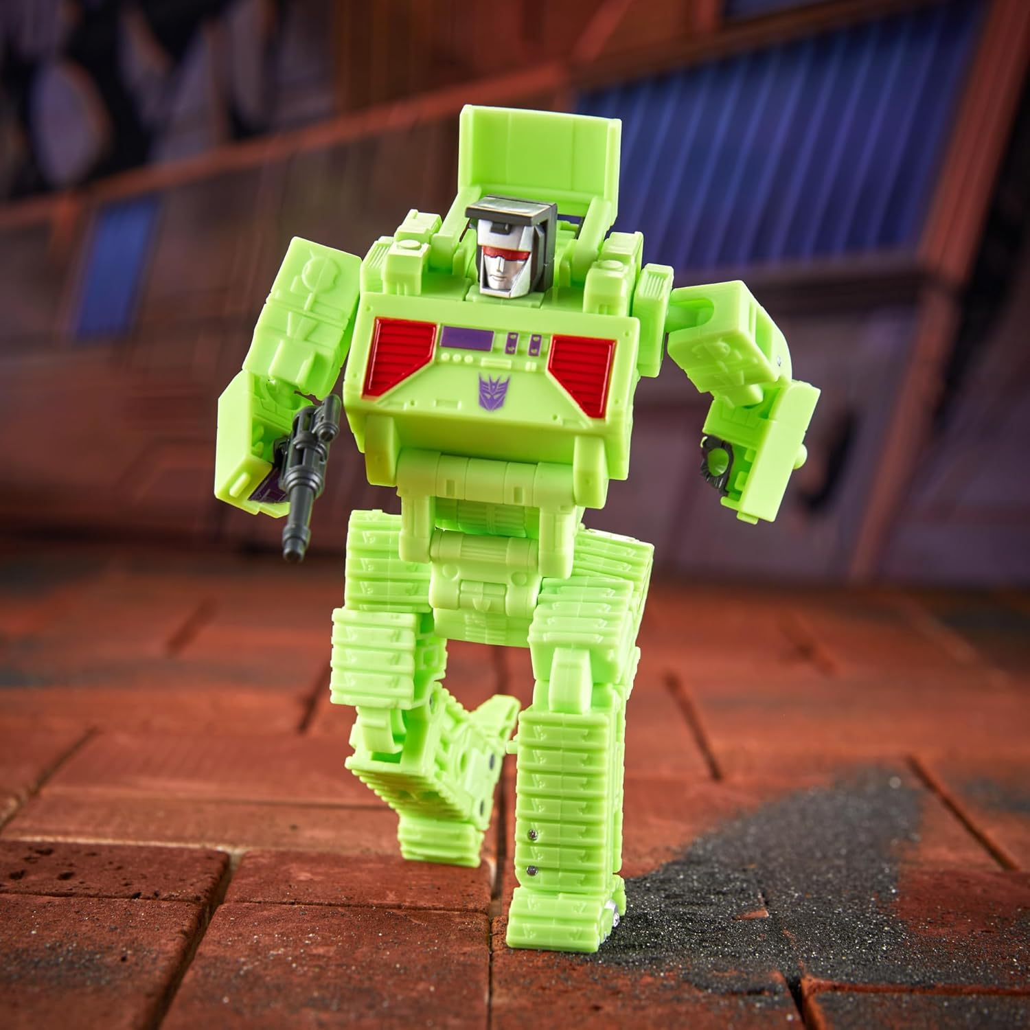 Transformers Toys Studio Series Deluxe Class Transformers: the Movie Bonecrusher, 4.5-Inch Converting Action Figure, Robot Toys, 8+ image number 6