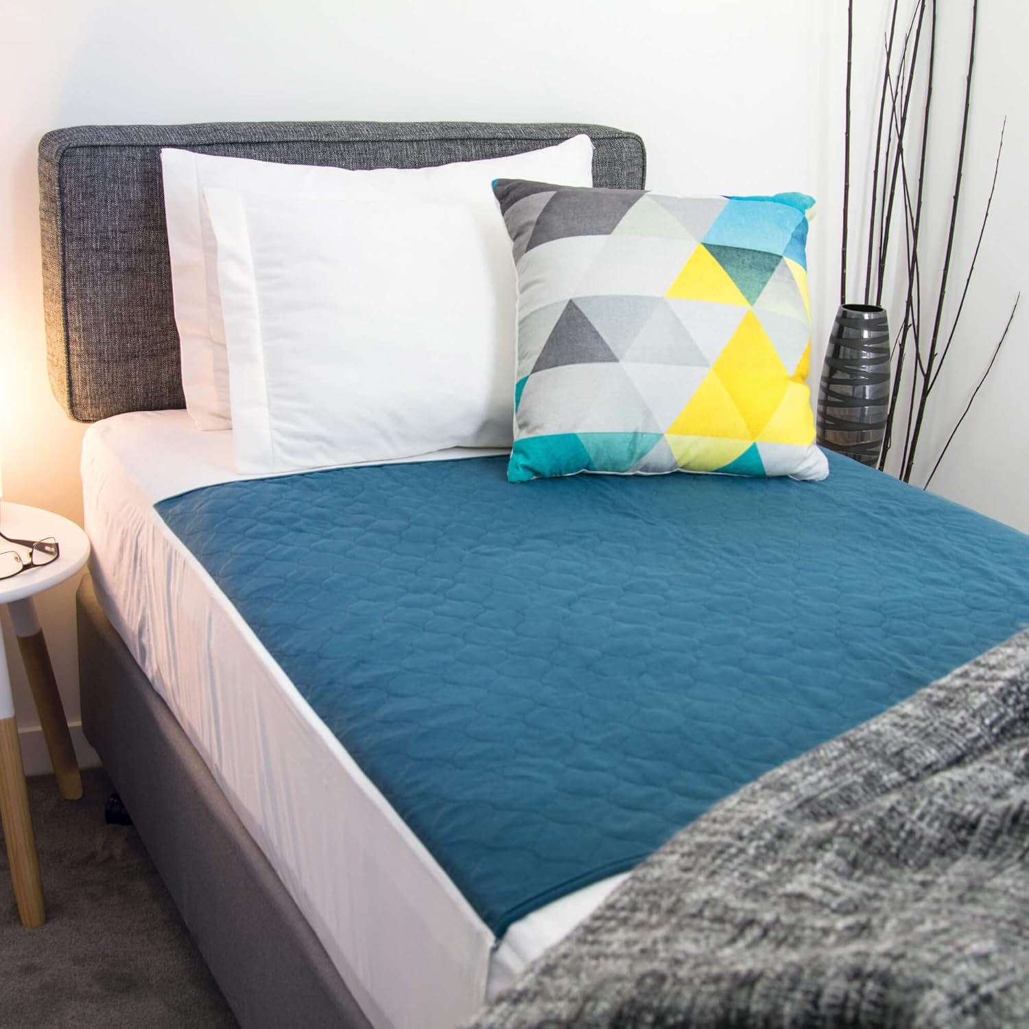 Conni Reusable Bed Pad with Tuck-Ins, Absorbent, Waterproof and Washable Protector Pad for Incontinence, Bed Wetting and Perspiration, Teal Blue, 100 X 100 Cm - Mauve image number 2