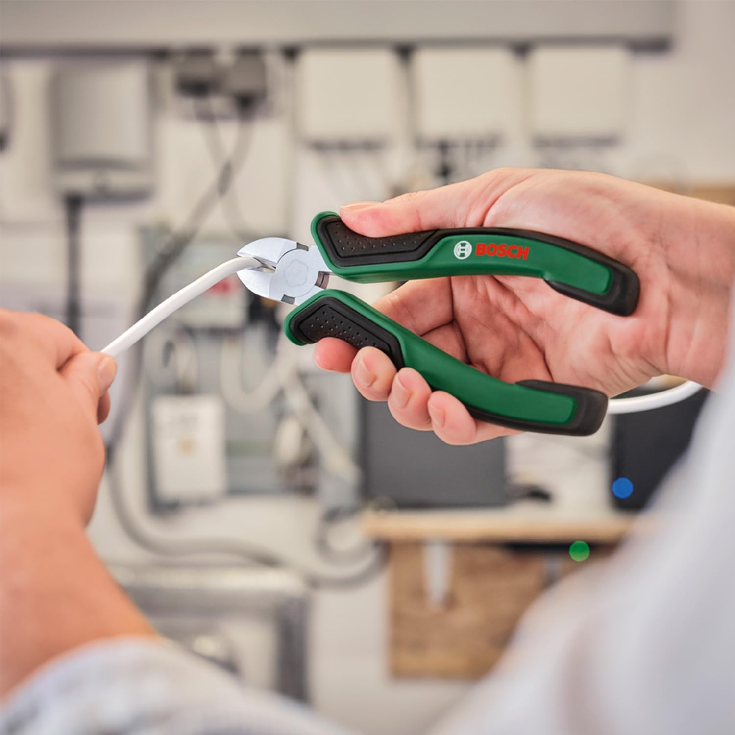 Bosch Diagonal Side Cutters 160 Mm (Precise and Stable Induction Hardened Blades; Nickel-Plated Surface for Increased Rust Resistance; Ergonomic Design with Soft Grip)