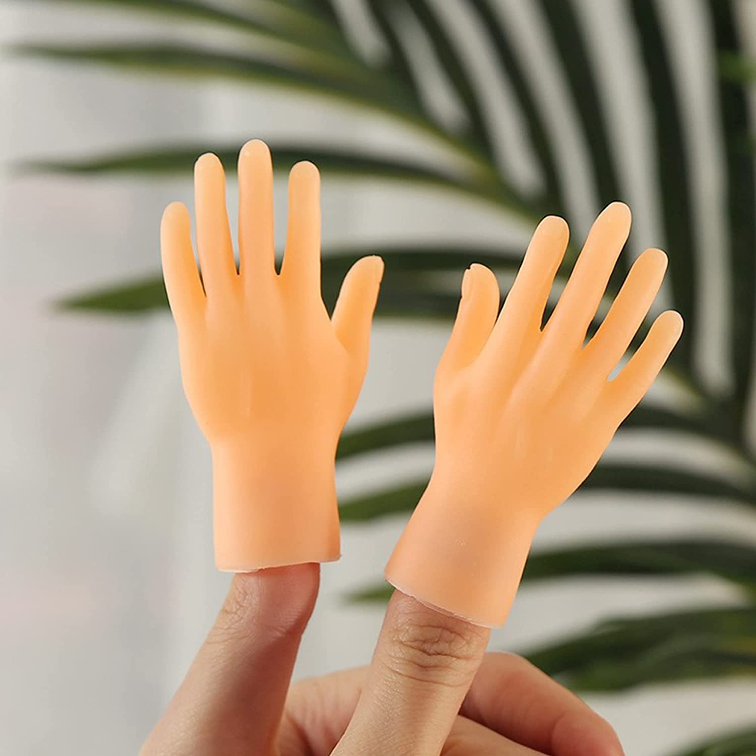 14 Pack Tiny Finger Hands,Little Rubber Finger Hand,Flat Hand Style Mini Realistic Hand for Puppet Show,Party Favors,Games,Gag Performance,Kids