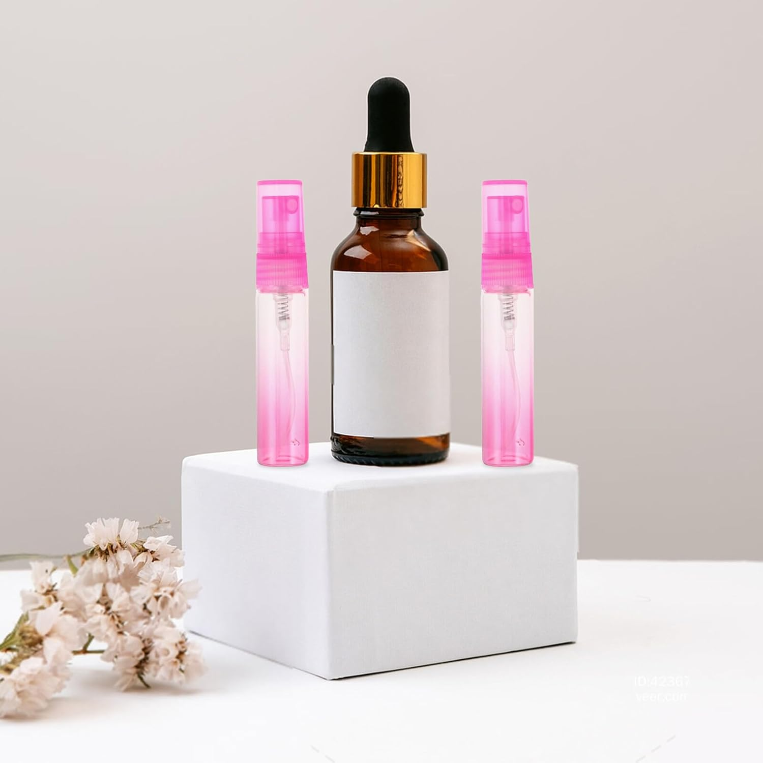 DONFAMDS 30Ml Pink Gradient Glass Perfume Sample Bottles 30Pcs Refillable Mini Spray Atomizers Portable Travel Perfume Sprayers for Women Fragrance image number 2