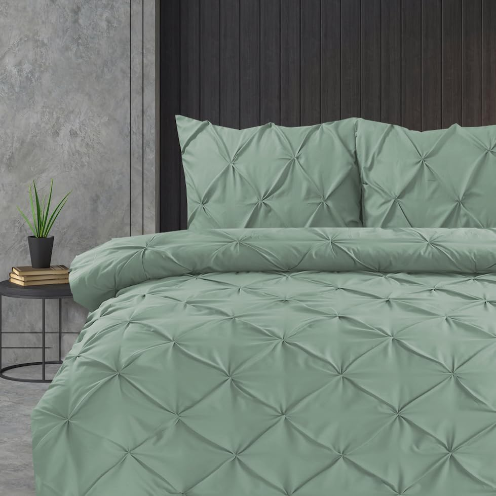 Linen Home Super King Duvet Cover Set Sage Green Pintuck Pinch Pleat Soft Microfibre Duvet Cover with 2 Pillowcases, Easy Care Wrinkle Free Bedding Set (Sage Green, Super King) image number 6