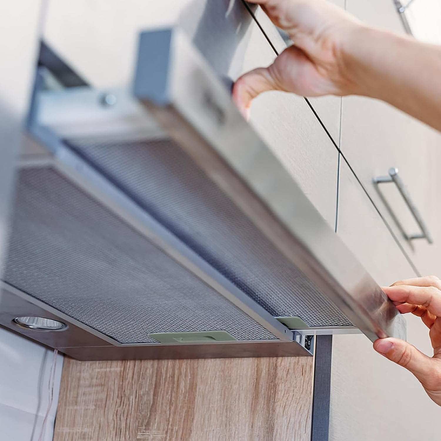 Cooker Hood Filter Replacement, 2PCS Aluminum Alloy Universal Hood Filter, Rustproof Dust and Smoke Proofing Filter for Kitchen (26 X 23Cm)