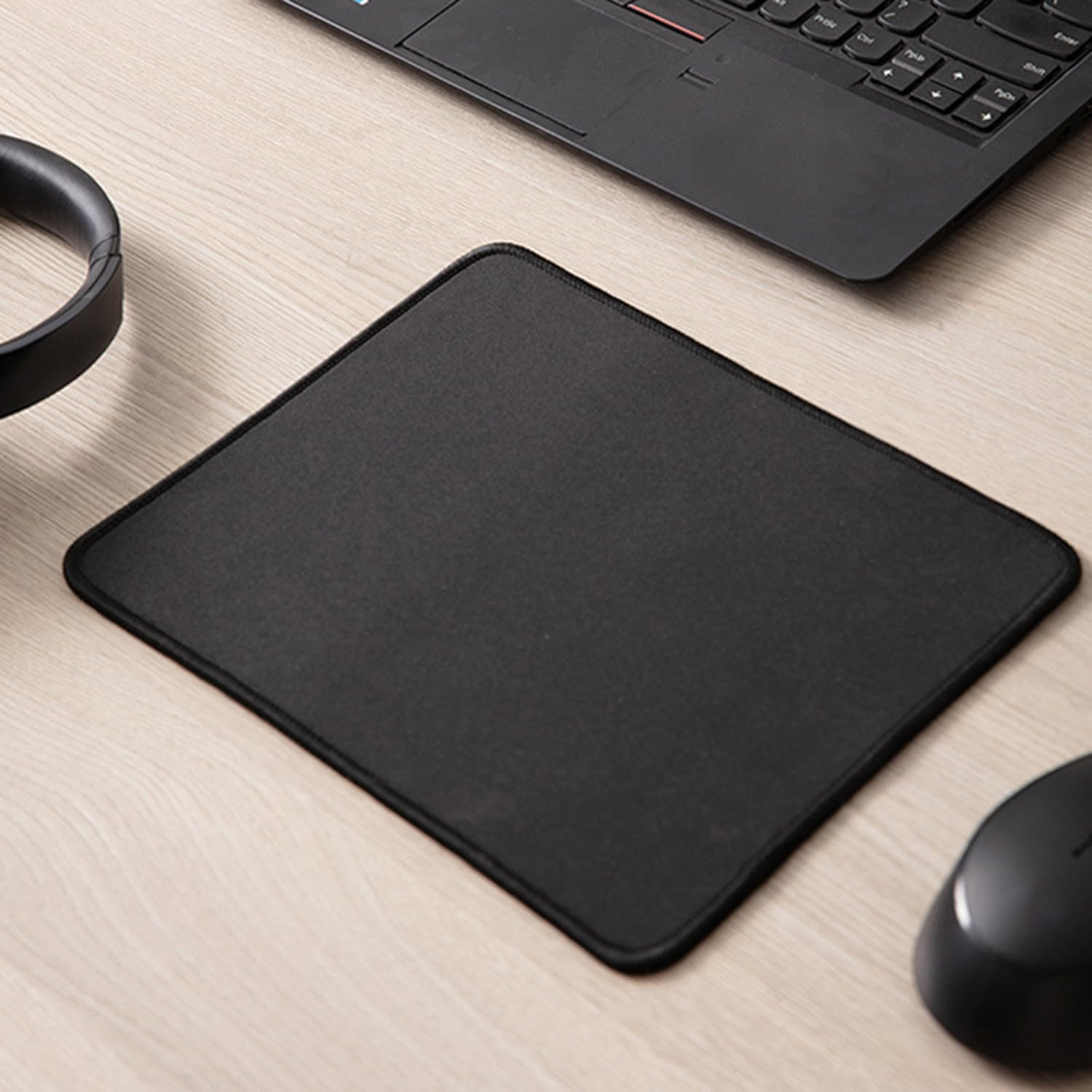 2 Pcs Comfortable and Portable Anti-Slip Rubber Mouse Pads, Precisely Locked Edges, Easy-To-Clean and Reusable Laptop Mouse Pads (25 * 30 * 0.3Cm)