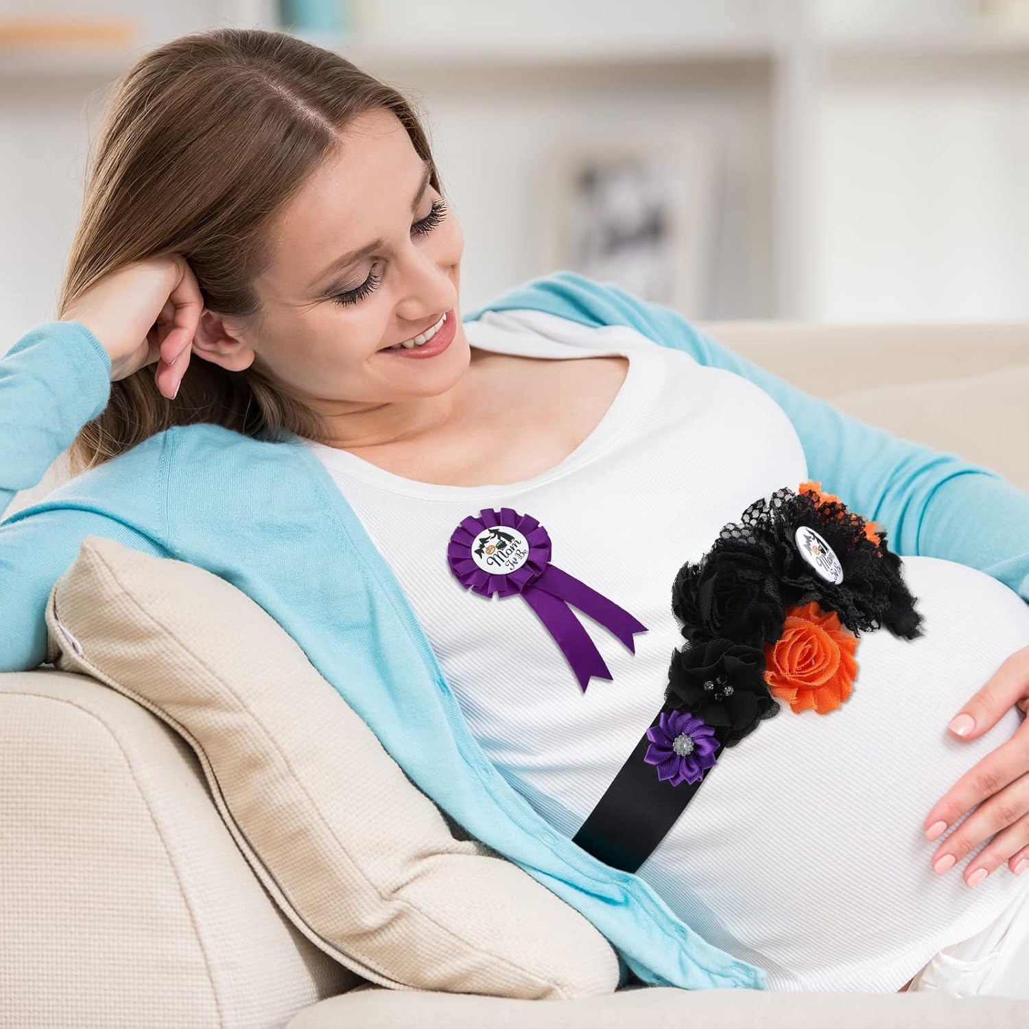 4 Pcs Halloween Pumpkin Maternity Sash Set Happy Fall Theme Mom to Be Dad to Be Corsage Pins Baby Shower Maternity Sash Belt Pregnancy Sash Keepsake for Autumn Gender Reveal (Cute Style)