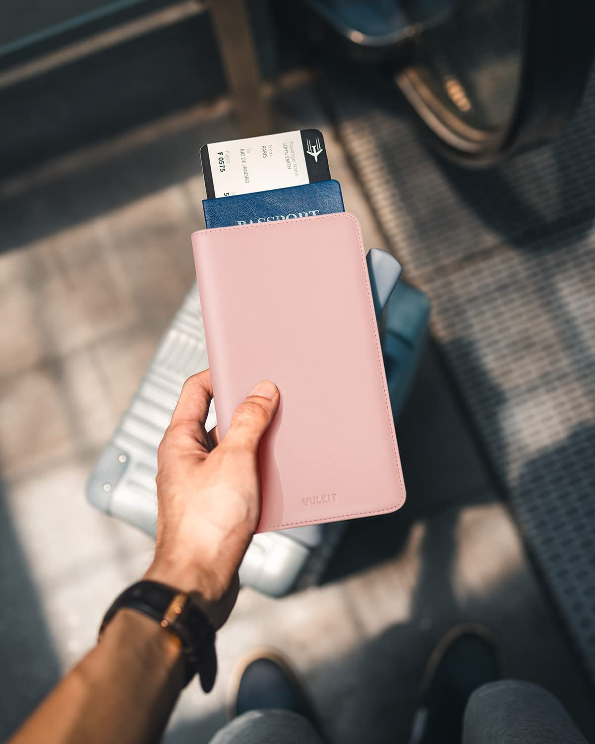 VULKIT Passport Wallet Premium Nappa Leather RFID Blocking Travel Wallet for Men & Women - Cf Black image number 4