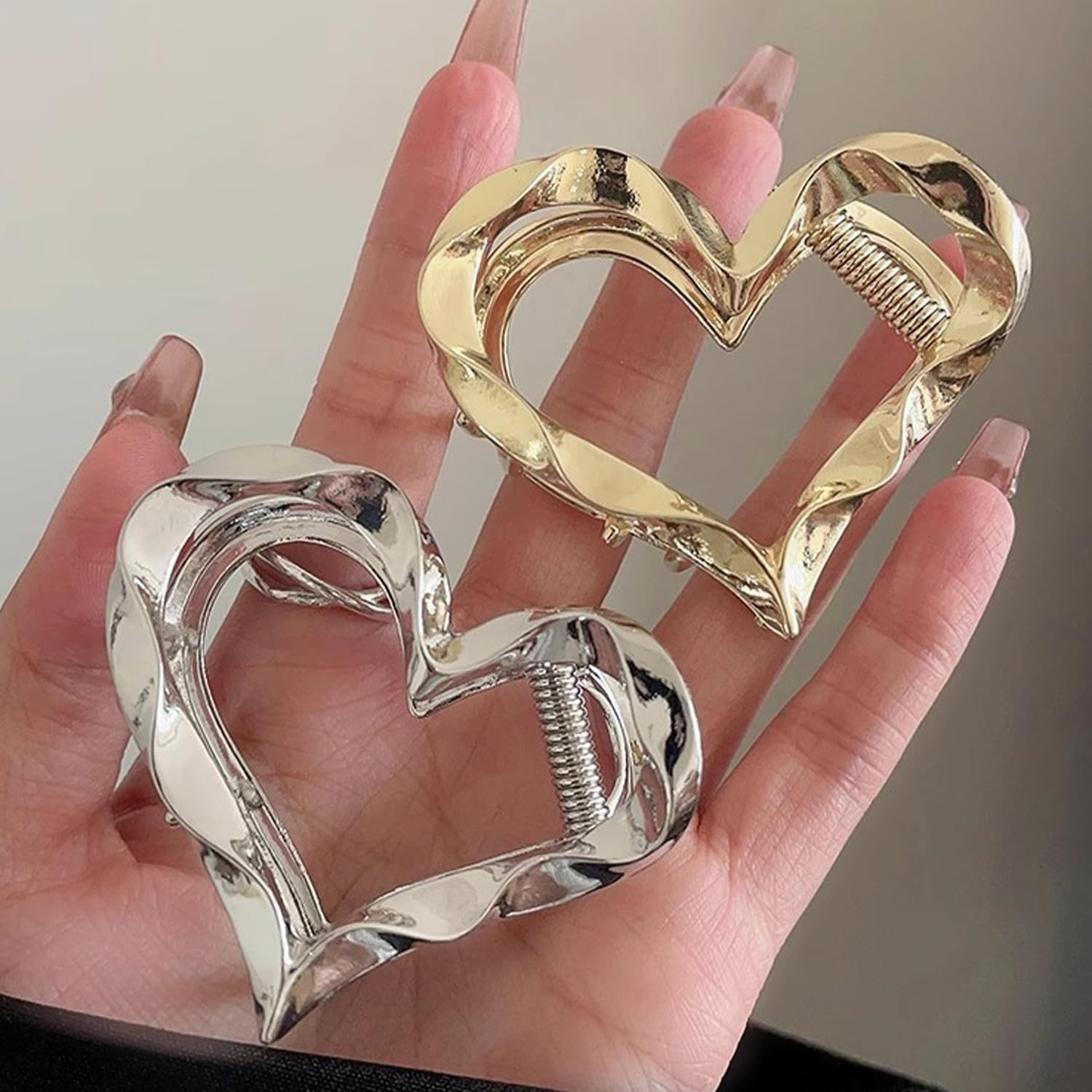 Pack of 5 Non-Slip Hair Clips, Metal Clips for the Back of the Head, Love Star Hair Clips, Elee Hair Accessories for Women, Simple and Fashionable Hair Accessories, Hairstyle Fixing Clips image number 5