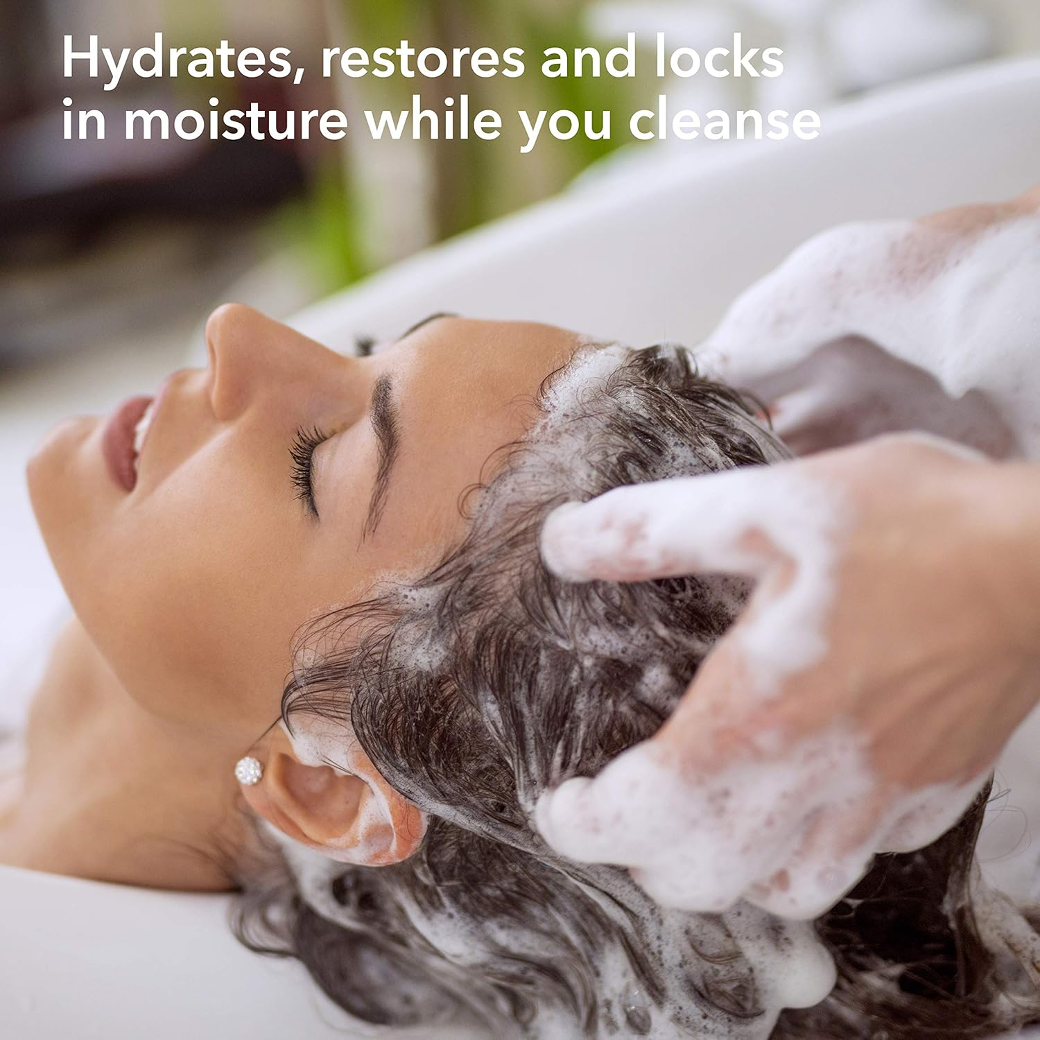 Macadamia Professional Ultra Rich Hair Repair image number 1