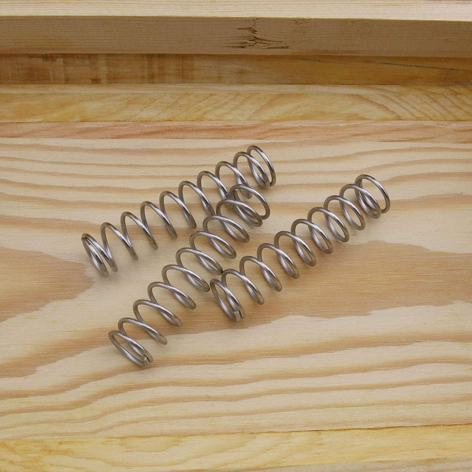 Emsea Coil Compression Springs Stainless Steel 1.2Mmx10Mmx40Mm Silver Pack of 20 image number 3