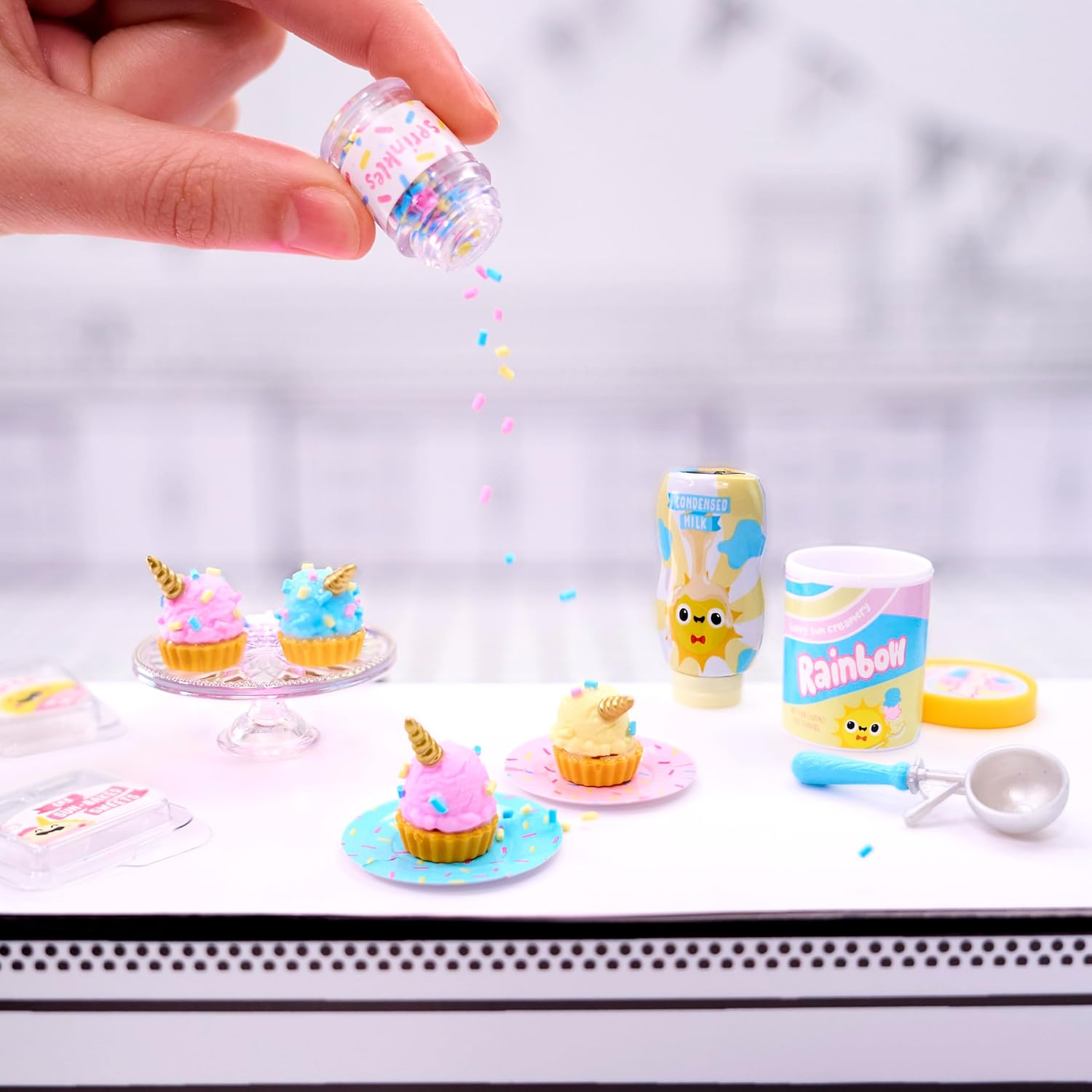 Mga'S Miniverse Make It Mini Birthday - Mini Collectibles, Mystery Blind Packaging, DIY, Crafts, Resin Play, Replica Items, Novelty, Party Favours, Pinata, for Collectors & Kids Ages 8+, NOT Edible image number 5