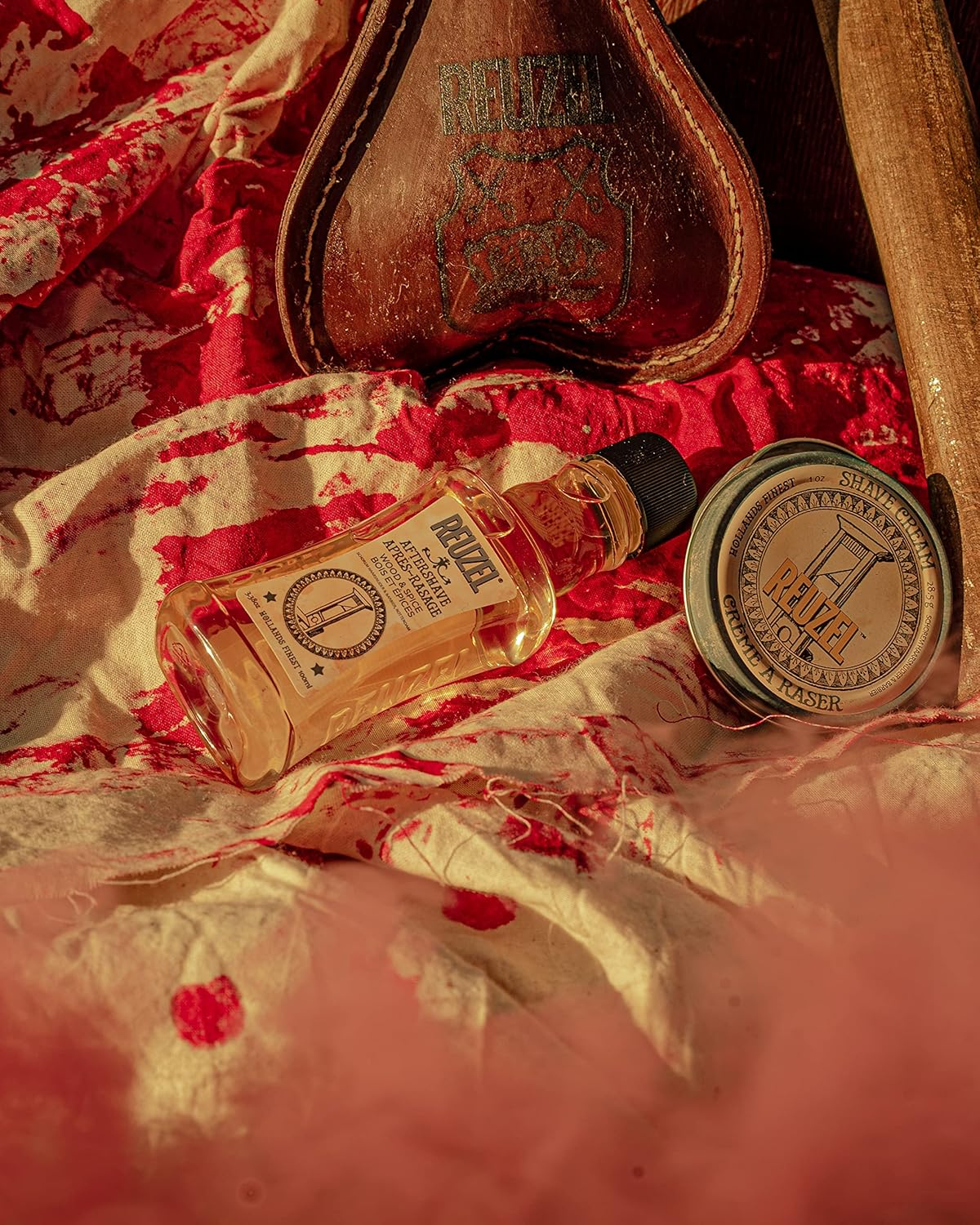 Reuzel Aftershave - Crisp and Defined Formula - Easy and Hassle Free Application - Light Masculine Scent - Leaves Skin Feeling Hydrated - Perfect Way to Finish off Any Shave on Face or Neck - 100 Ml image number 5