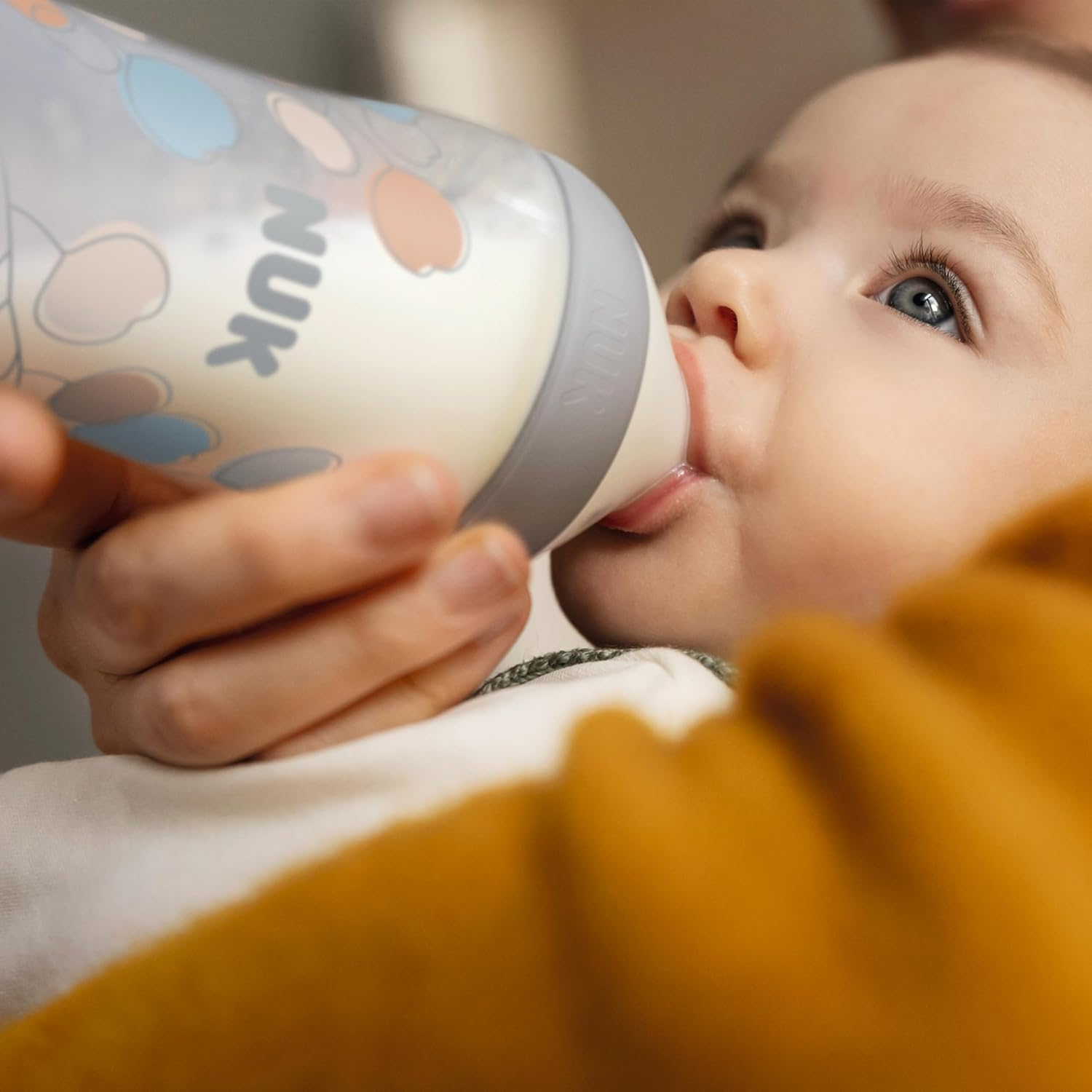 NUK Perfect Match Starter Set | 0+ Months | 4 X anti Colic Baby Bottles, Dummies, Bottle Brush, Drying Rack & More | Rainbow | 13 Count image number 4