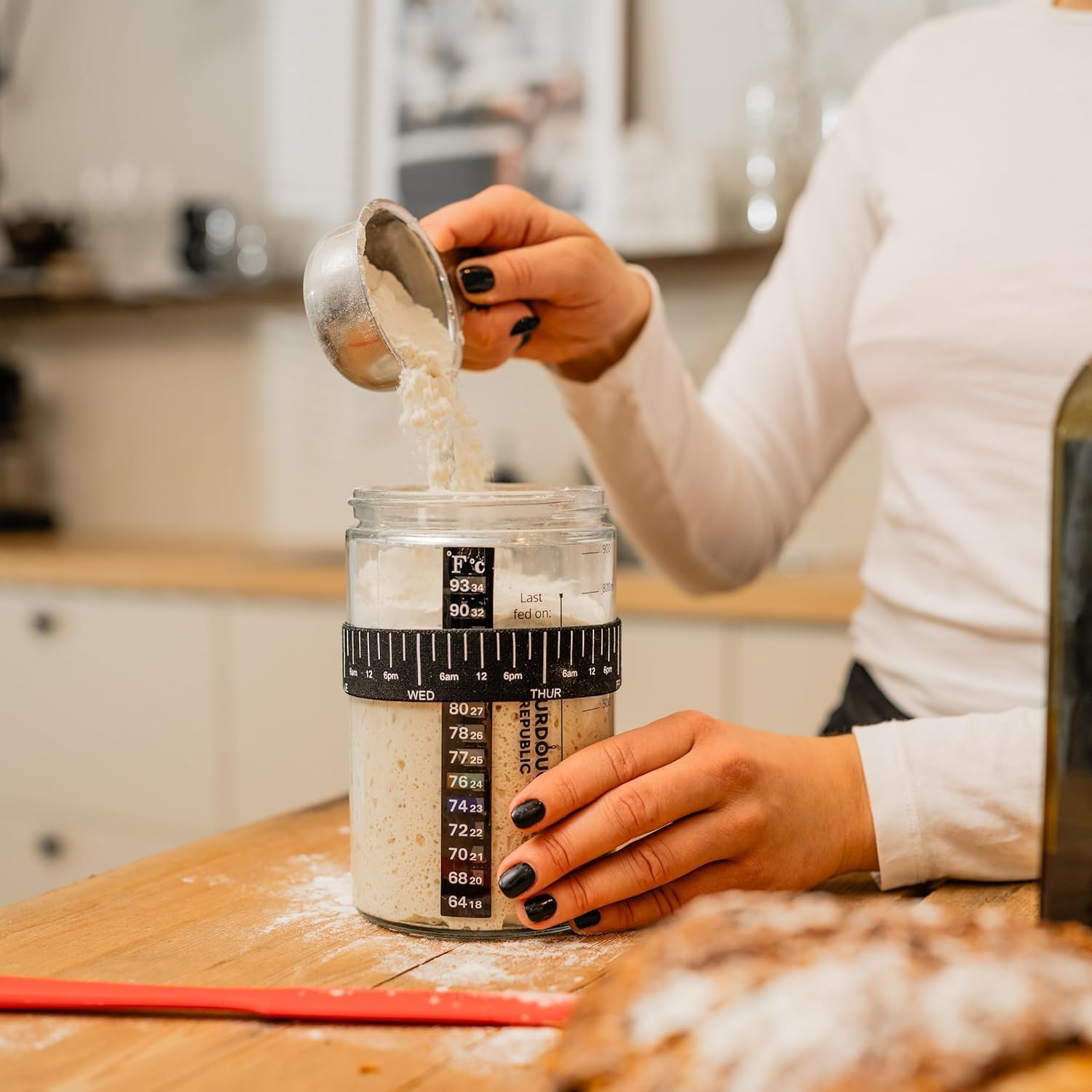 Complete Sourdough Bread Baking Supplies, Sourdough Starter Kit, 35Oz Sourdough Starter Jar, 2 Bread Proofing Baskets, Thermometer, Feeding Time Tracker, Metal Scraper, Easy to Clean image number 3