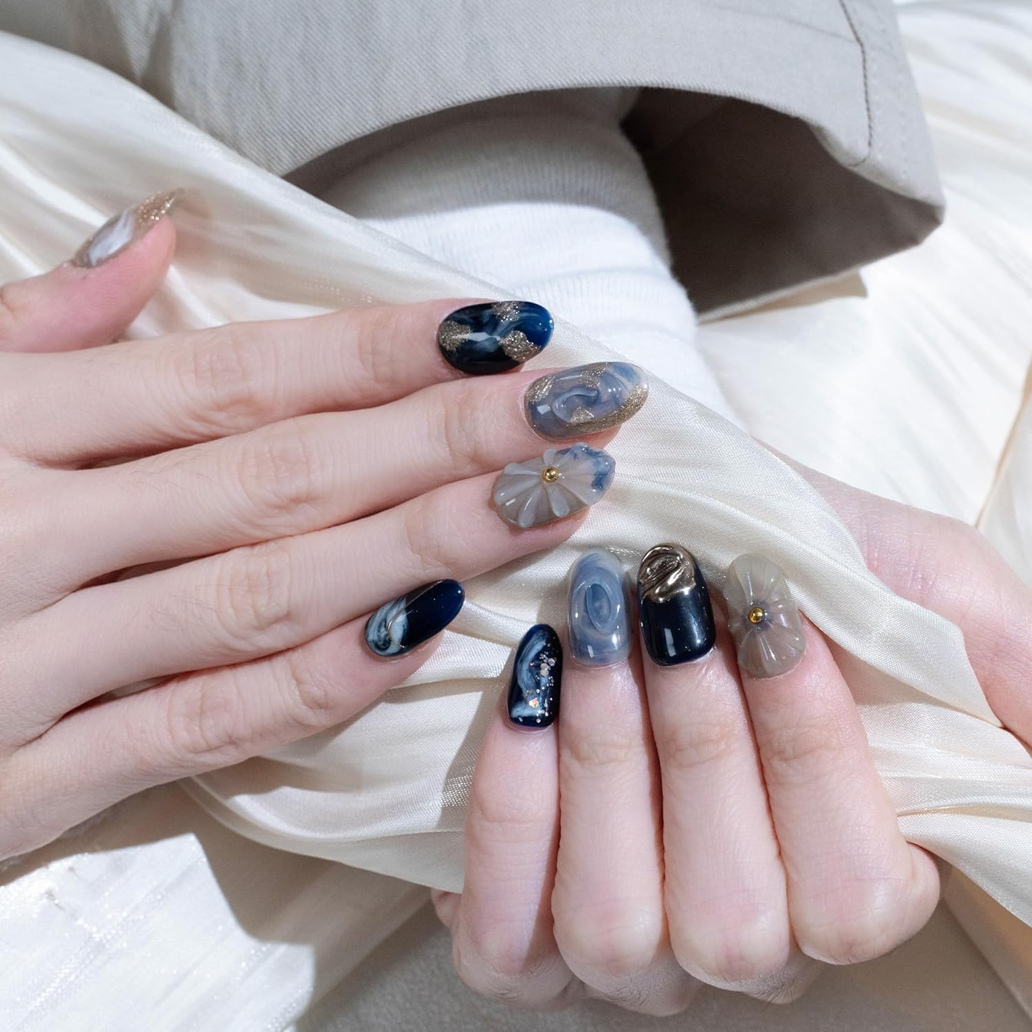 Sun&Beam Nails Handmade Press-On Medium Almond Blue Gold Ombre Gradation Flower Design Fashion False Nail Tips 10 Pcs Set (#287 XS) - M image number 2