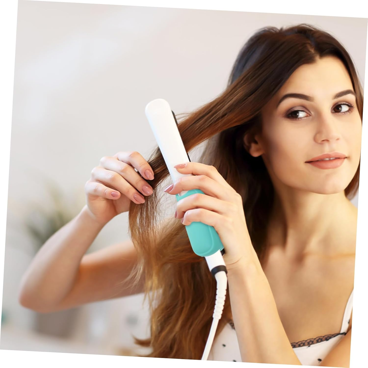 Gogogmee Silicone Hair Iron Cover Protector for Curling and Straightening Irons Heat-Resistant Holder in Light Water Green for Travel and Home Use image number 4