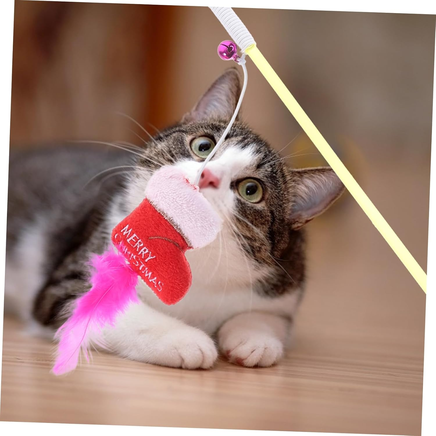 BUGUUYO 1Set Creative Christmas Themed Cat Teaser Toy Interactive Kitten Unique Design for Indoor Cats Relieves Stress and Encourages Playfulness