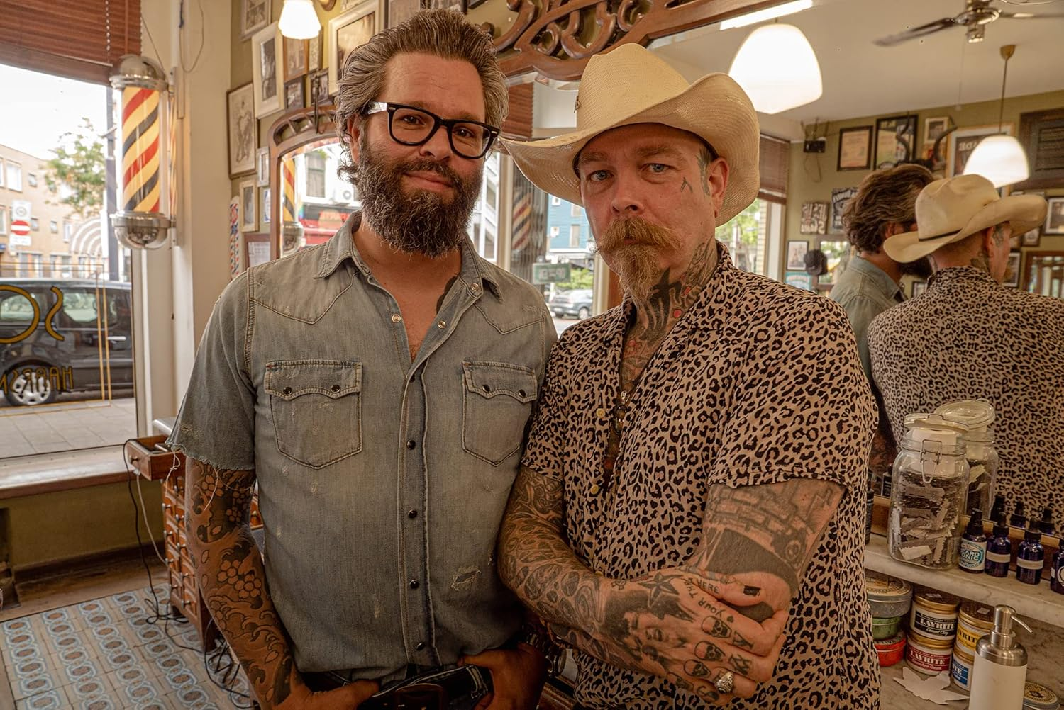 Reuzel Grooming Tonic - Pro Oil Treatment for Men with Organic and Natural Ingredients - Pure Serum That Gives Hair Essential Strength and Moisture - Apple Peppermint Fragrance - 350 Ml image number 4