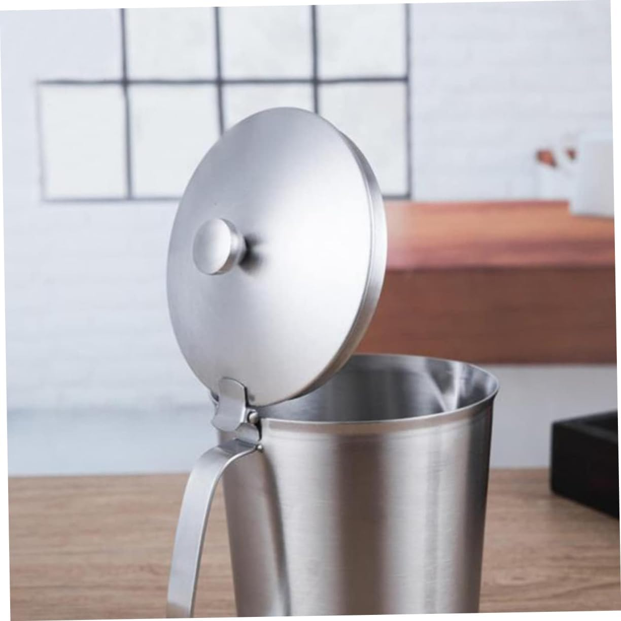 Luxshiny Frothing Pitcher with Scale Milk Cup Frother Jug Cup Glass Pitcher with Lid Milk Frother Cup Milk Frothing Jug Espresso Glass Measuring Cups for Liquids Milk Tea Coffee Pot image number 5