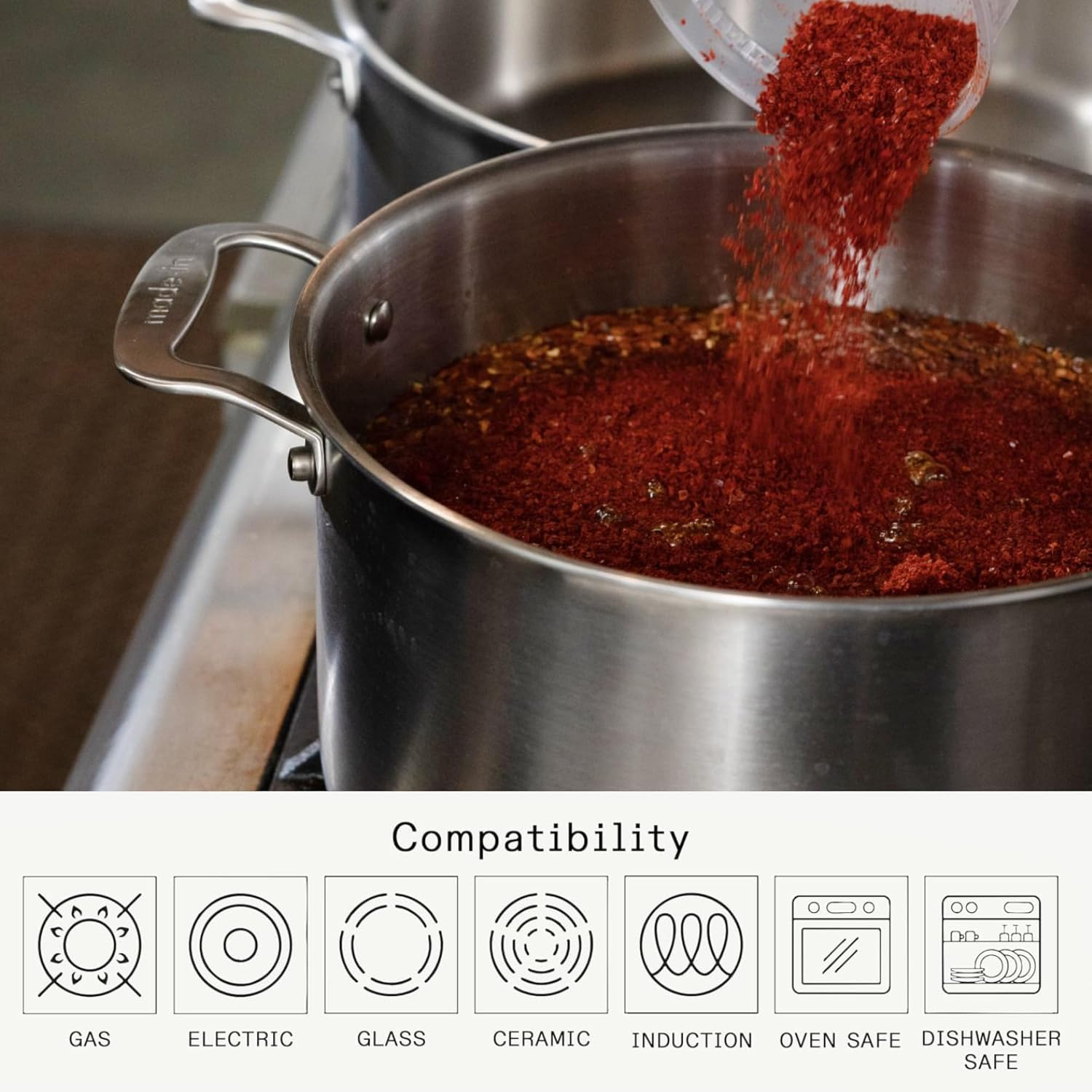 Made in Cookware - 6 Quart Stainless Steel Stock Pot with Lid - 5 Ply Stainless Clad - Professional Cookware - Made in Italy - Induction Compatible image number 4