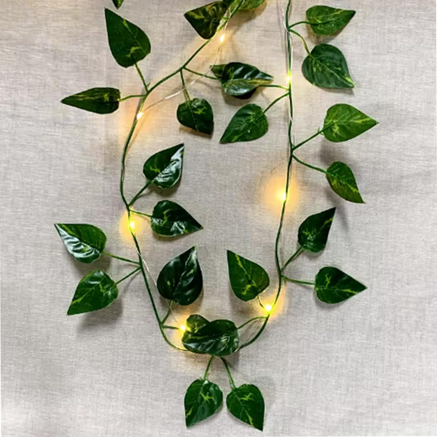 Roczential 5M 50LED Leaf Light String, Vine Light Battery Powered Green Leaf Garland Maple Leaf Fairy Lights for Indoor and Outdoor Decoration Garden Wedding Home Decor image number 5