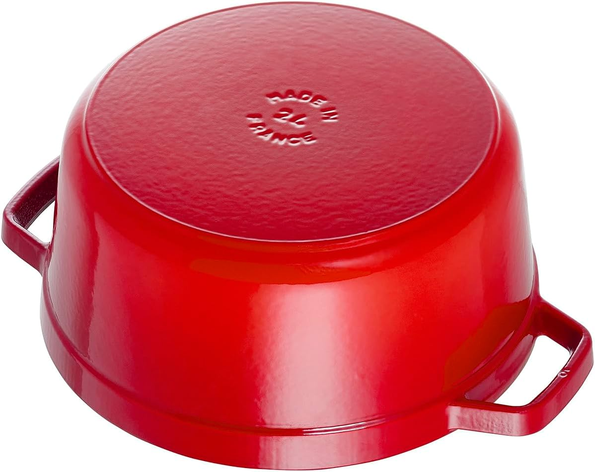 Staub round Cocotte, 18 Centimeters, Cherry Red