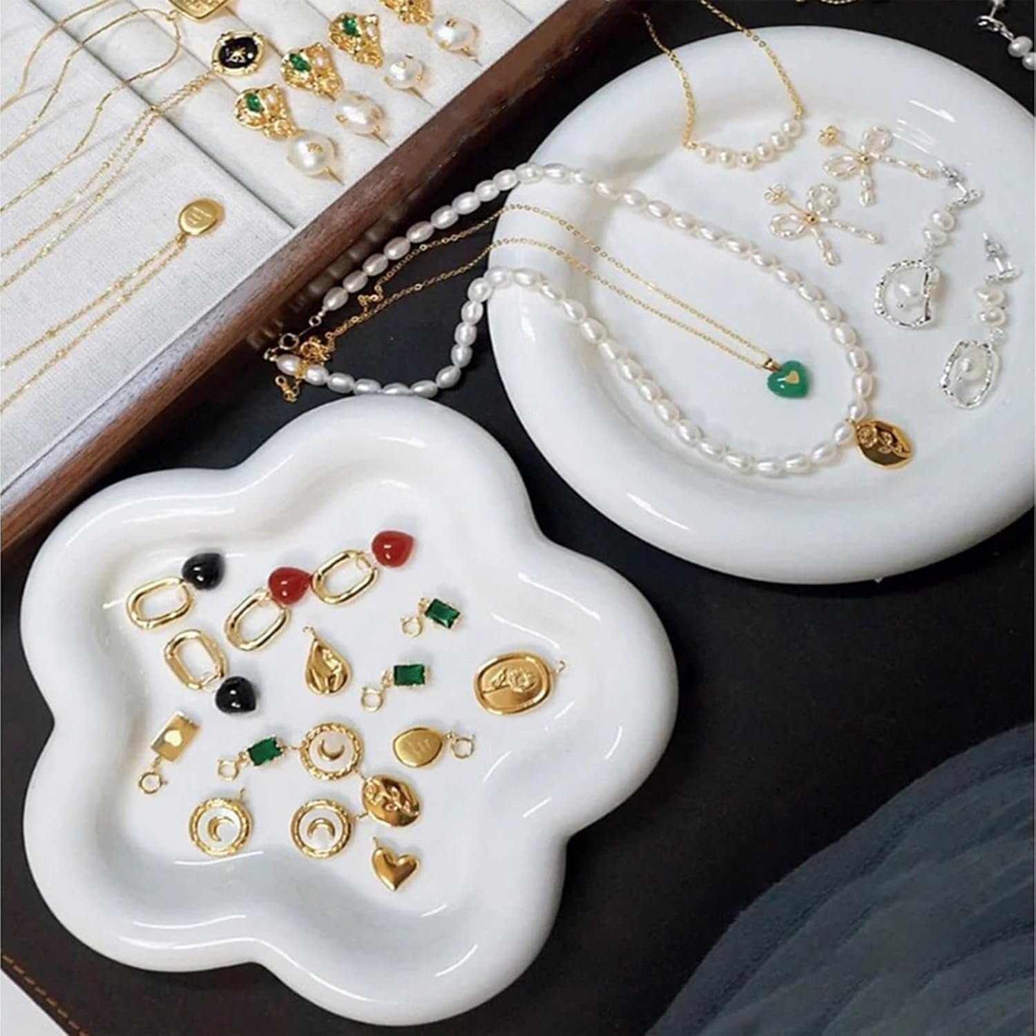 FACAICAI Small Jewelry Dish Tray for Women, Ceramic Jewelry Tray, Ring Dish Holder Jewelry Plate Tray, Cute Cloud Tray Decorative Dish, Perfume Trinket Dish for Ring Earring (White Flower) image number 4