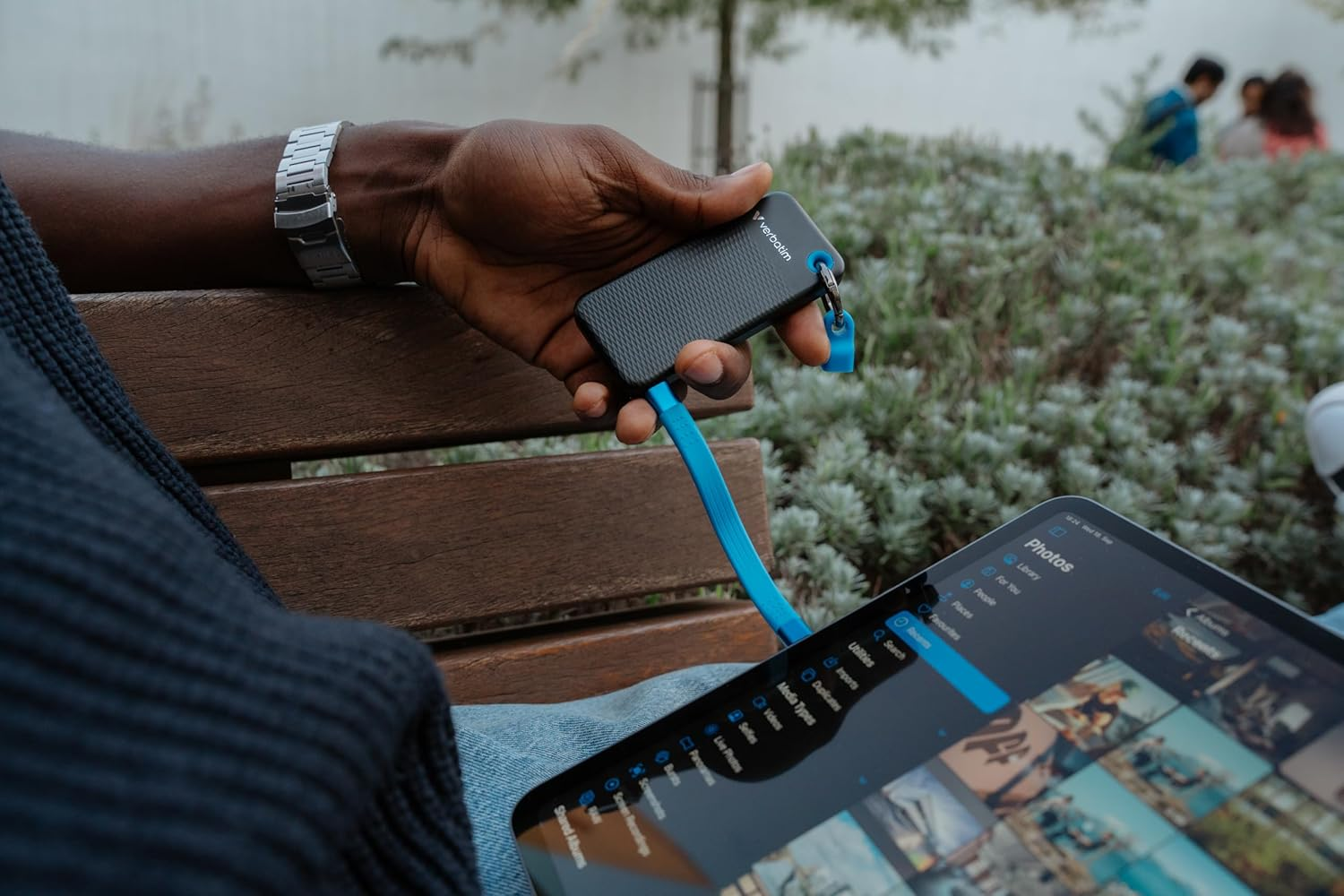 Verbatim Pocket SSD USB 3.2 Gen 2 2TB Black/Blue image number 2