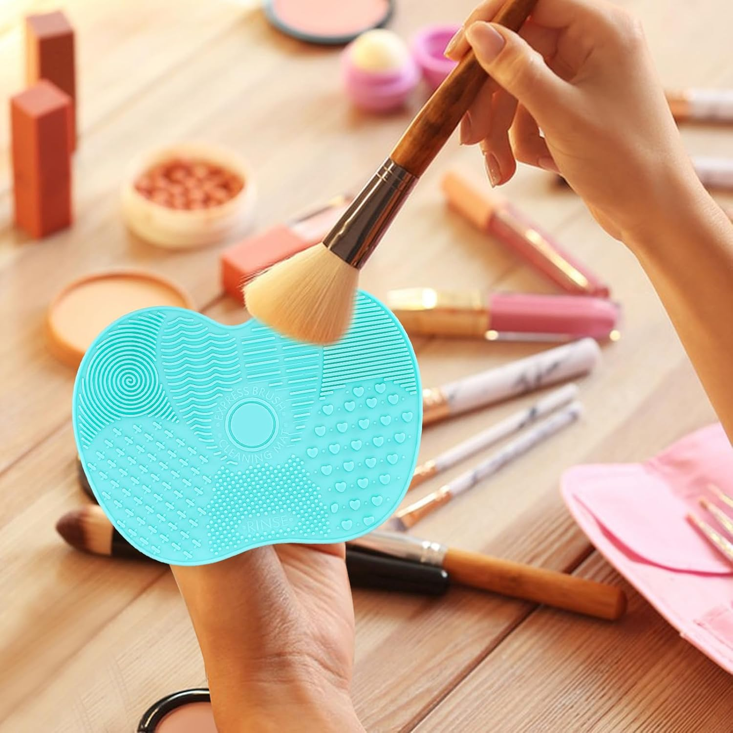QBXMY7 2 Pcs Silicone Make up Brush Cleaning Mat, Cosmetic Cleaning Pads,Makeup Brush Cleaner Mats, Portable Washing Tool with Suction Cup for Makeup Cosmetic Brushes-Green/Pink image number 1