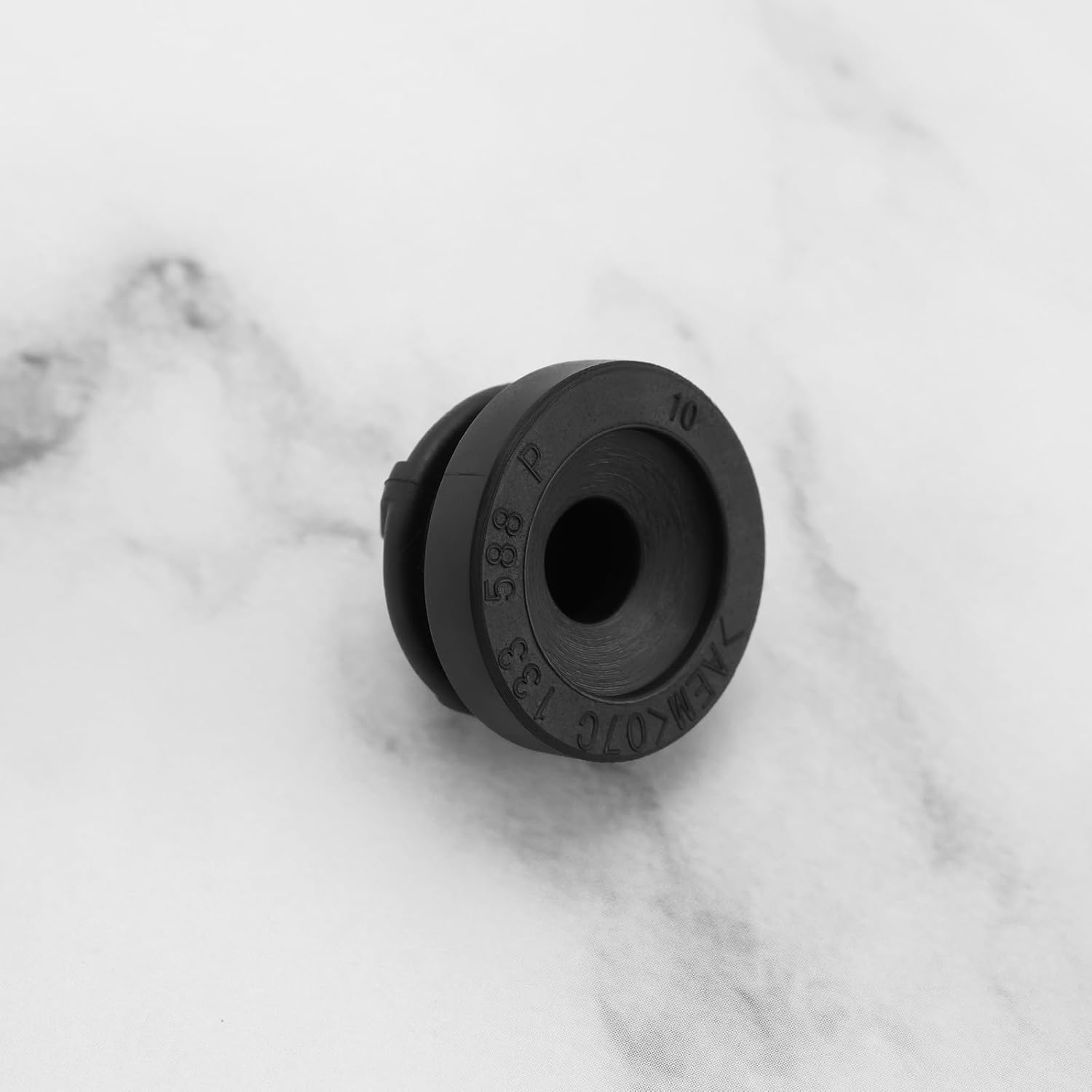 Be in Your Mind 4Pcs Rubber Air Filter Housing Grommet Replacement Part 07C133588P Compatible with Audi A1 A3 A8 Q2 Compatible with SEAT Compatible with Skoda Compatible with VW Golf image number 2