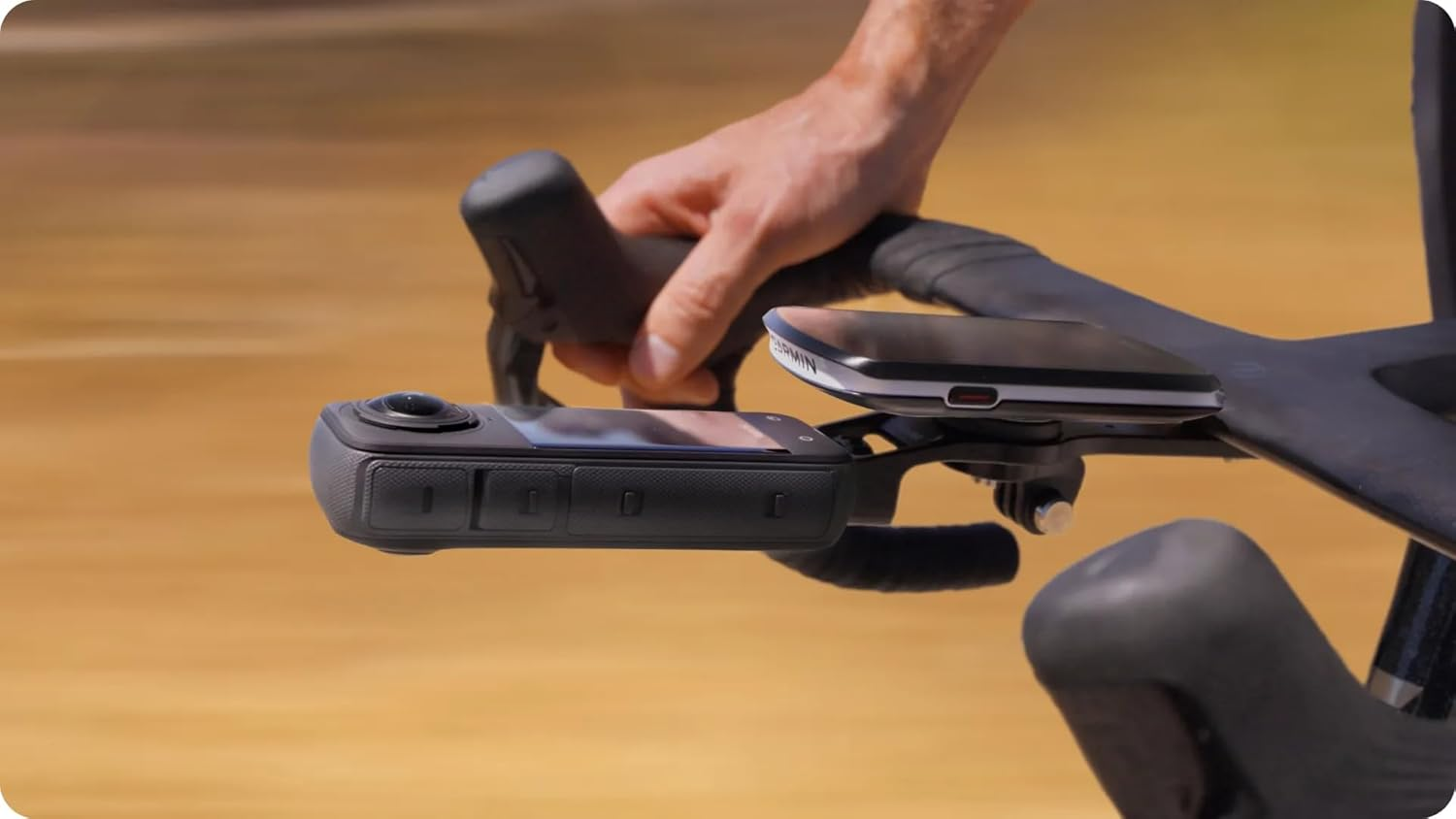 Insta360 Bike Computer Mount (Integrated Handlebars) - Compatible with Insta360 Cameras, Bike Lights, & Computers (Garmin, Wahoo, Bryton, Giant) image number 4