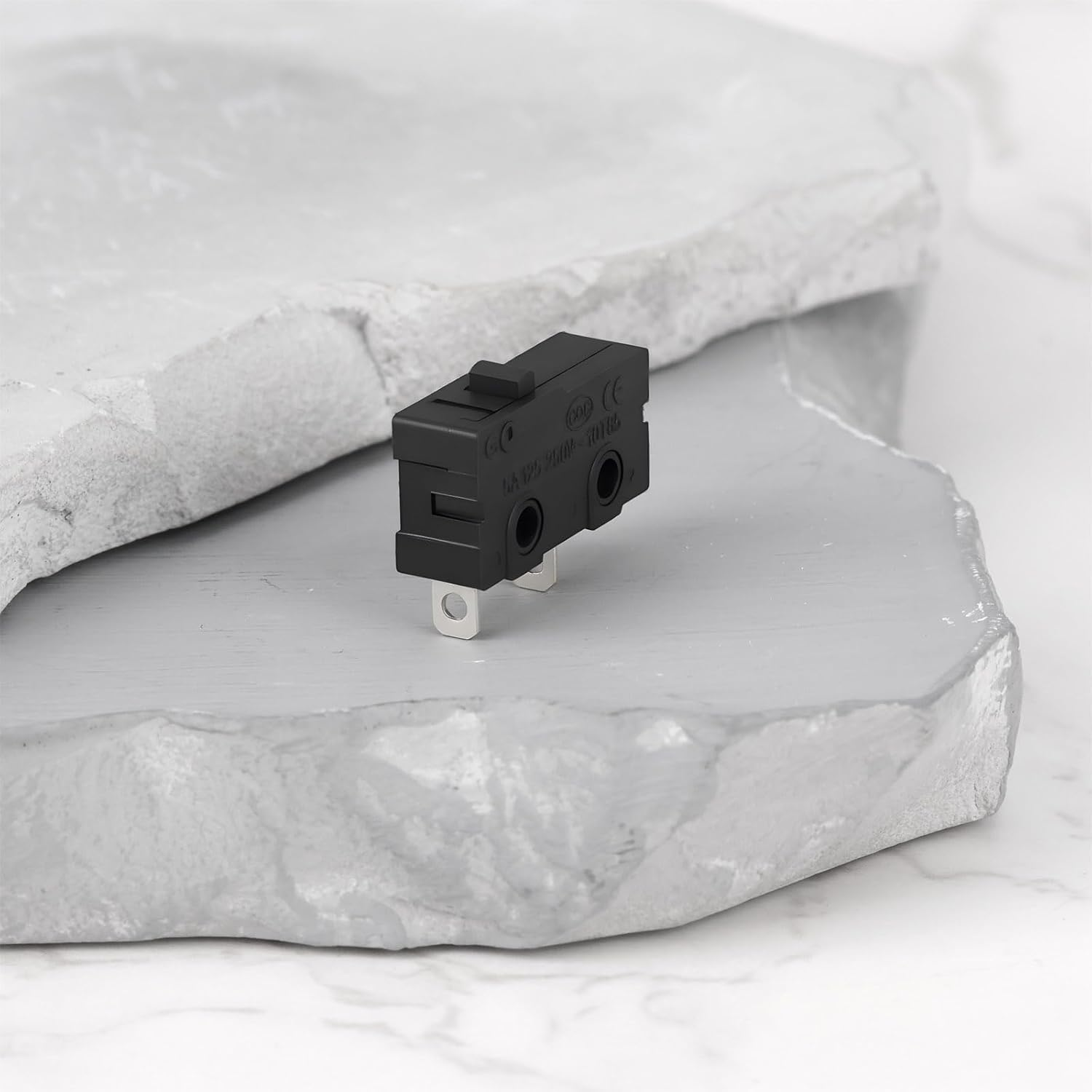 Ecsing 10Pcs KW11-3Z-A 2-Pin Microswitch No Lever 10T85 SPDT 5A 125 250VAC for Automotive Electrical Wiring Electronics image number 2