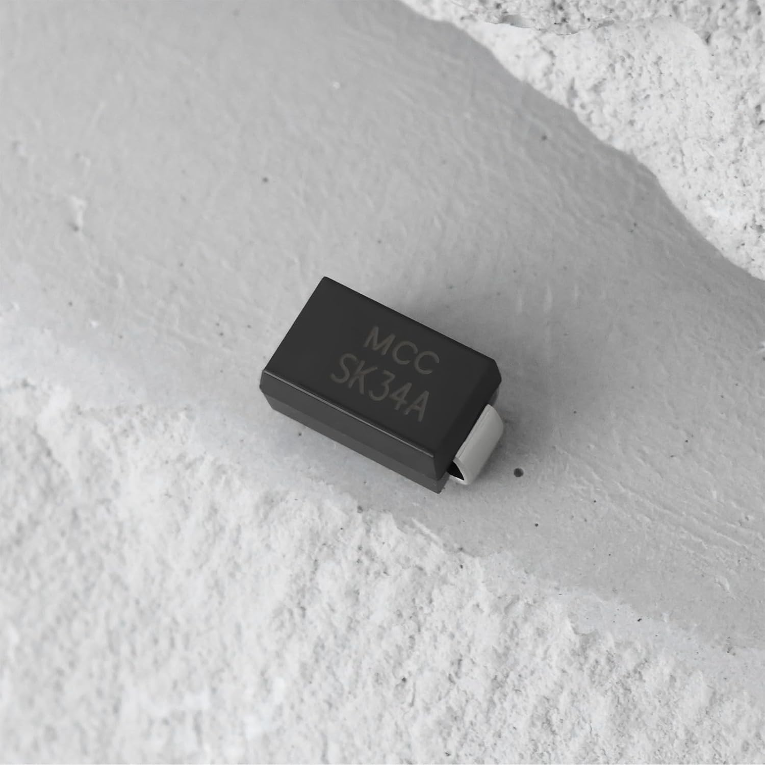 Emsea 50Pcs SK34 Schottky Diodes, 40V 3A SMA for Solar Panel Controller, PCB Circuit Board image number 5