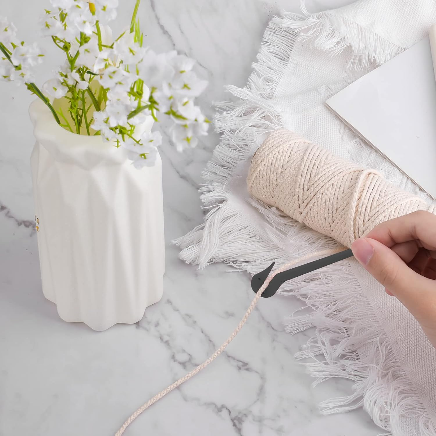 KINBOM 4 Pieces Elastic Cutting Band Cutter Elastic Hair Band Remover Elastic Pony Tip Rubber Band Remover for All Hair Types (Black)