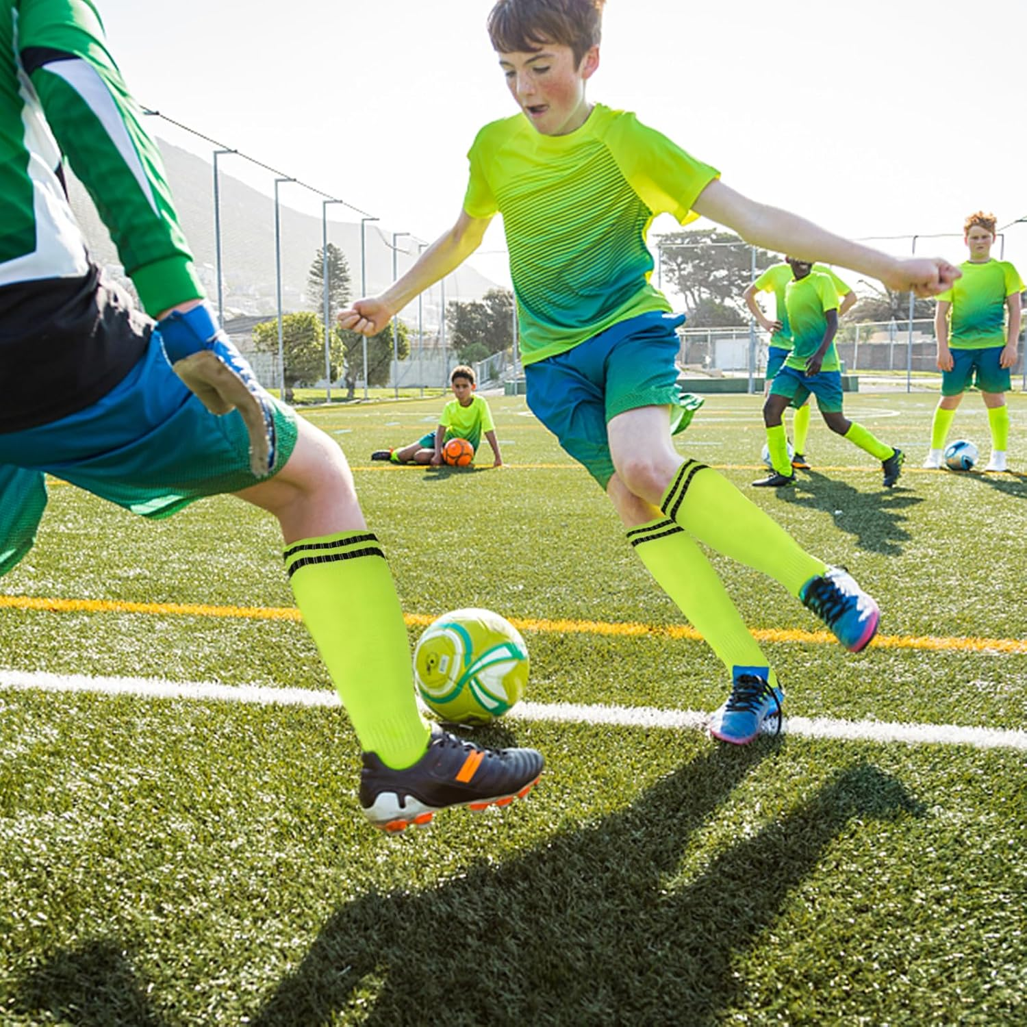 Rstigiker 3 Pairs Football Socks Kids 3 Colors Boys Sports Socks Football Socks Anti-Slip Towel Bottom Socks Long Breathable Soccer Sock for Daily Running Training for Children Aged 5-12 (Style B) image number 1