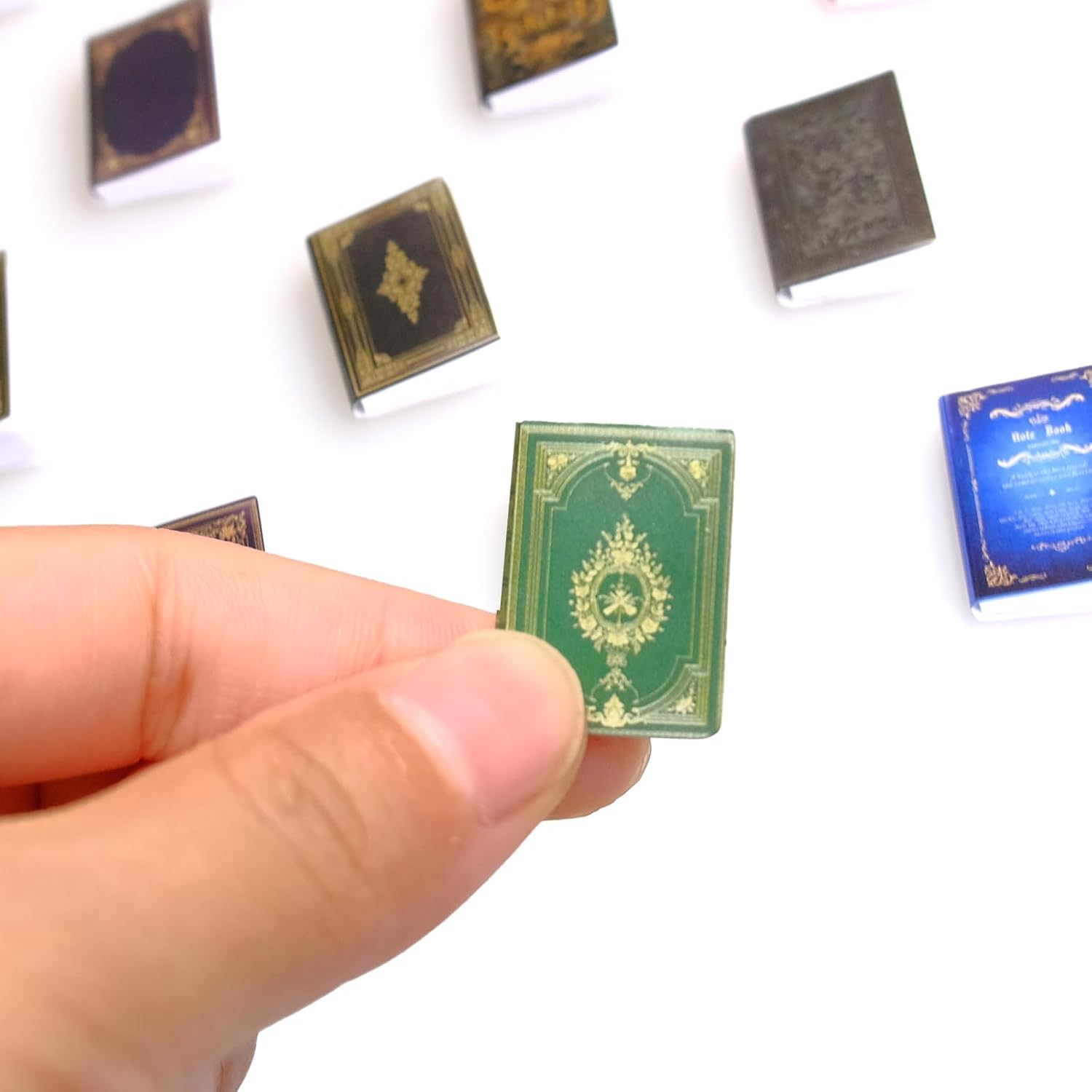 CONEHOY 110 Pcs 1: 12 Scale Miniatures Dollhouse Books Mini Dollhouse Books Model Miniature Dollhouse Accessories Decoration for DIY Projects Dollhouse Boys Girls Toy Supplies image number 5