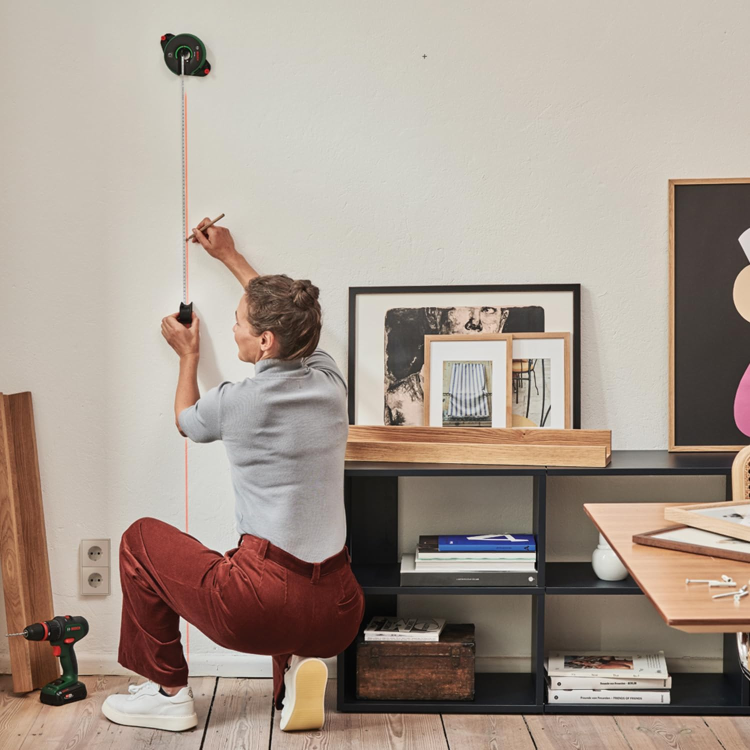 Bosch Home and Garden Bosch Atino 2 Gen All-In-One Line Laser with Tape Measure (Horizontal, Vertical Orientation, Easy Attachment to Rough & Smooth Surfaces, in E-Commerce Box)