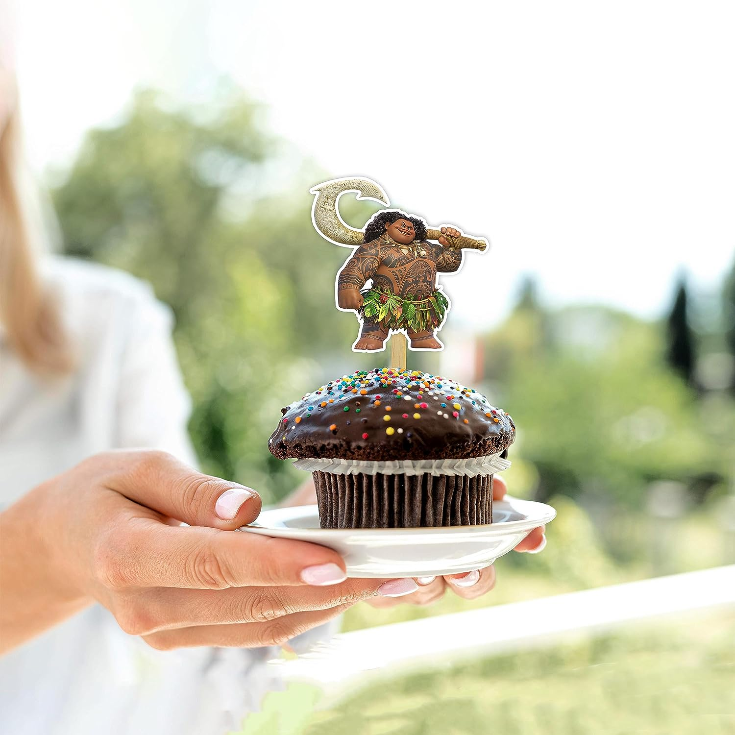 Mona Cupcake Topper image number 4