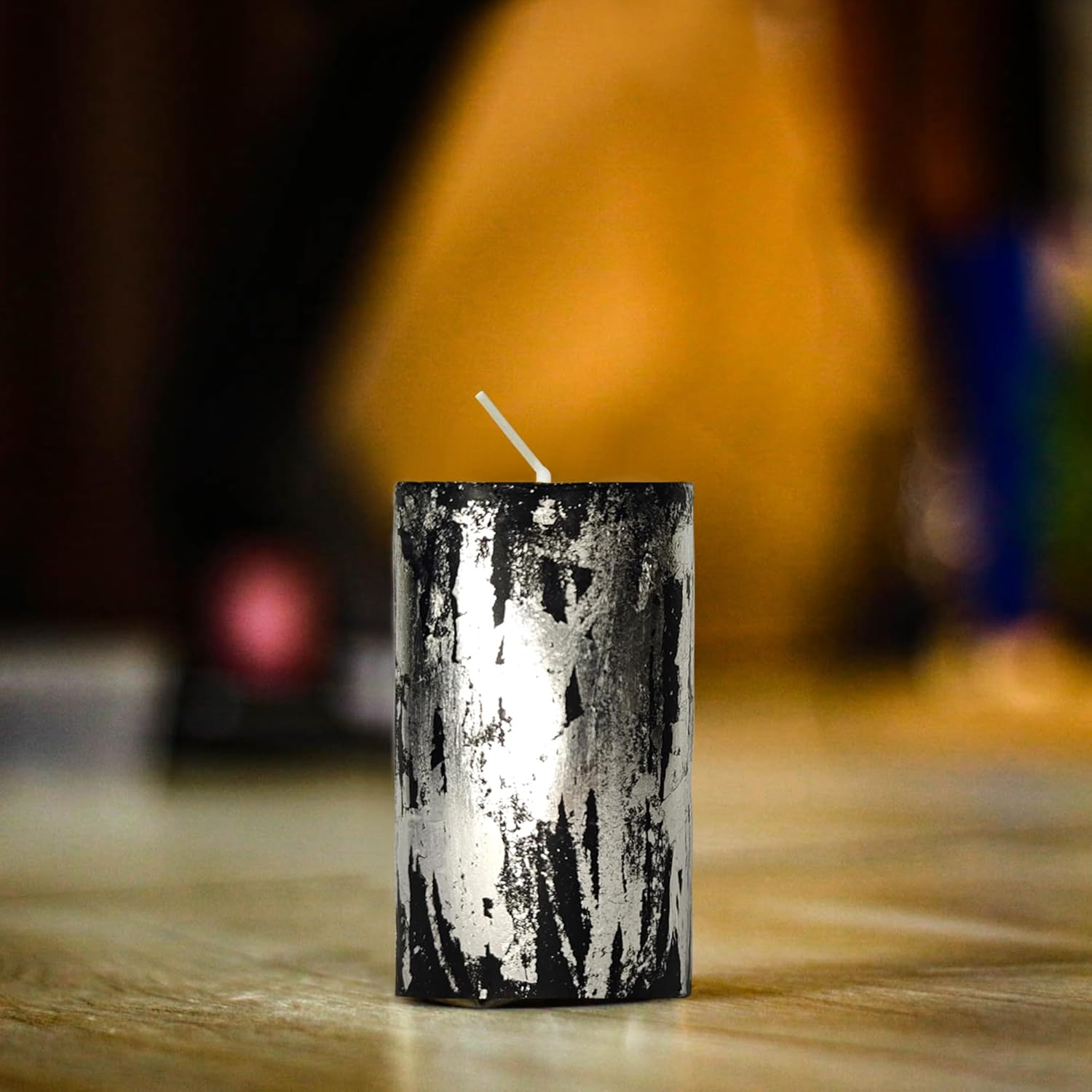 Apexor Black Pillar Candle with Silver Foil Berry Blossom Scented Candle, Smokeless Decorative Candle for Wedding, Birthday Gift, Home & Dinner D&eacute;cor image number 4