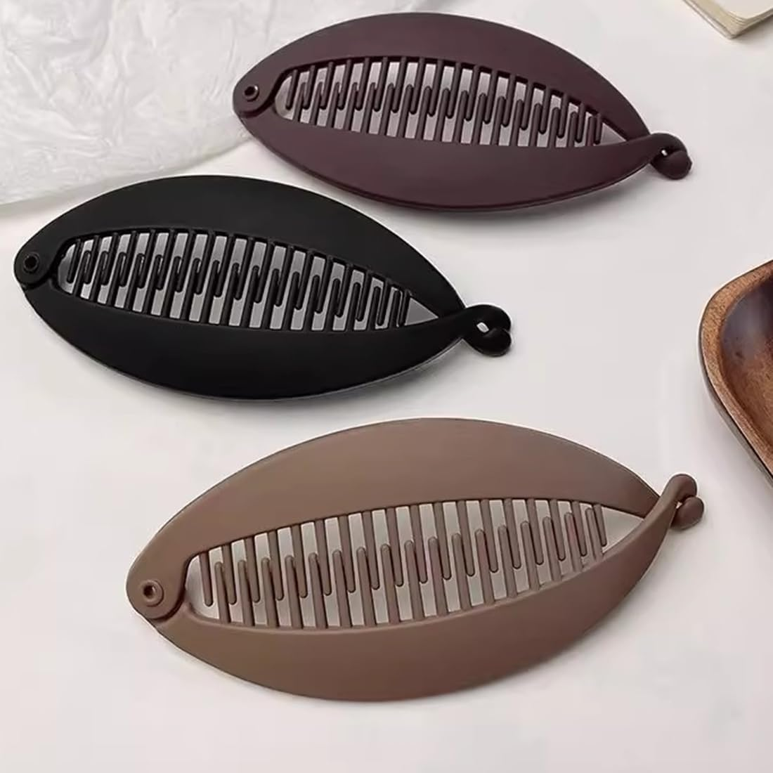 MIRKUZI Hair Clips 3 Pack Banana Clips Banana Clips Hair Banana Hair Clips Women Hair Clips Banana Girl Retro Banana Hair Clips Ponytail Banana Clips image number 3