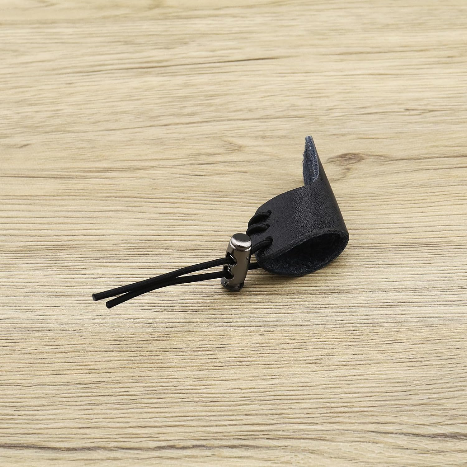 Emsea 4Pcs Finger Protection Pad Finger Gloves Archery Finger Tab Leather Thumb Ring Arrow Finger Pad Sport Accessories 4.9X2.3Cm image number 2