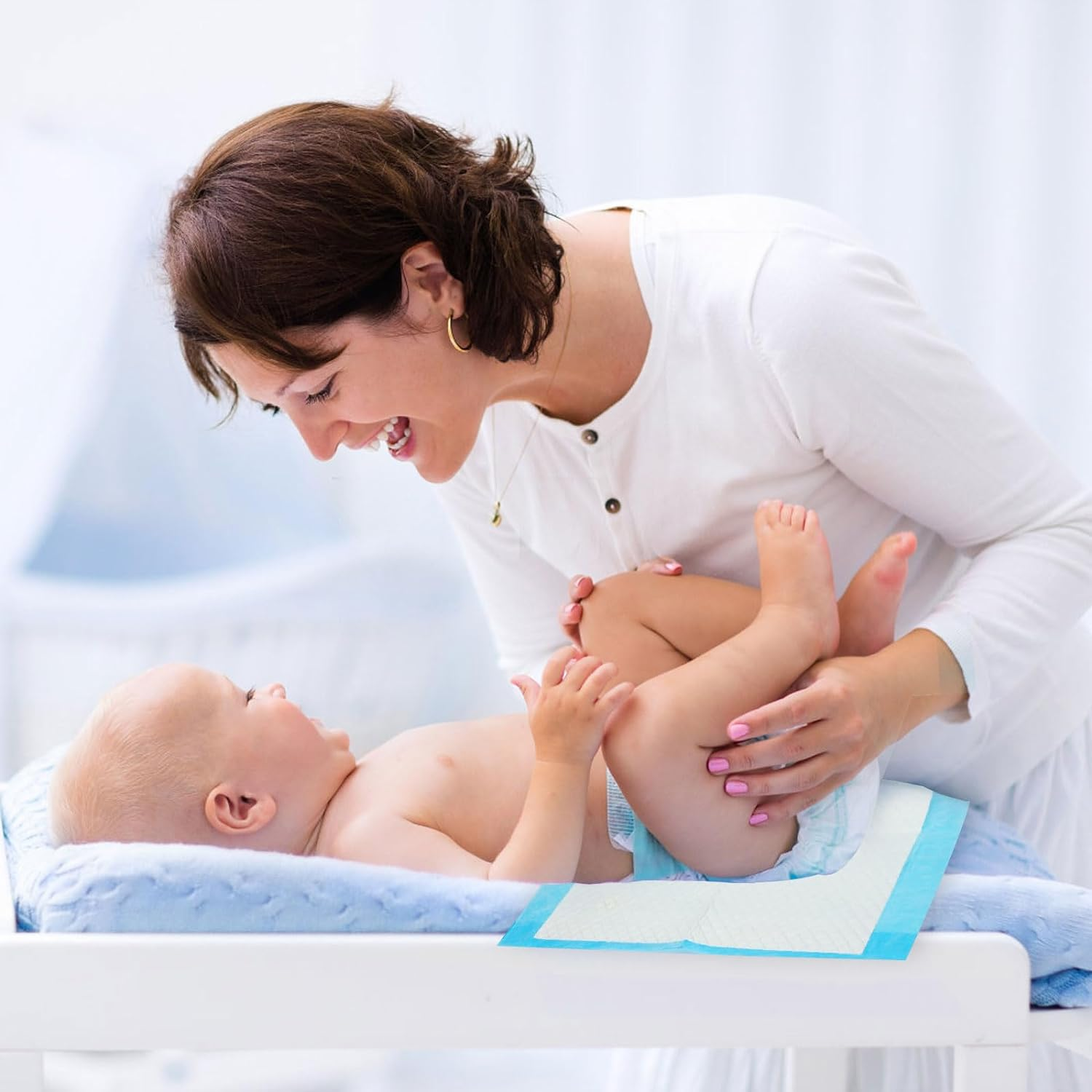 Disposable Urine Pads, Pack of 100. Baby Diaper Changing Pads with Absorbent and Leak-Proof Features. Breathable and Protective Bed Liners. Expand Size: 43Cm*33Cm image number 5