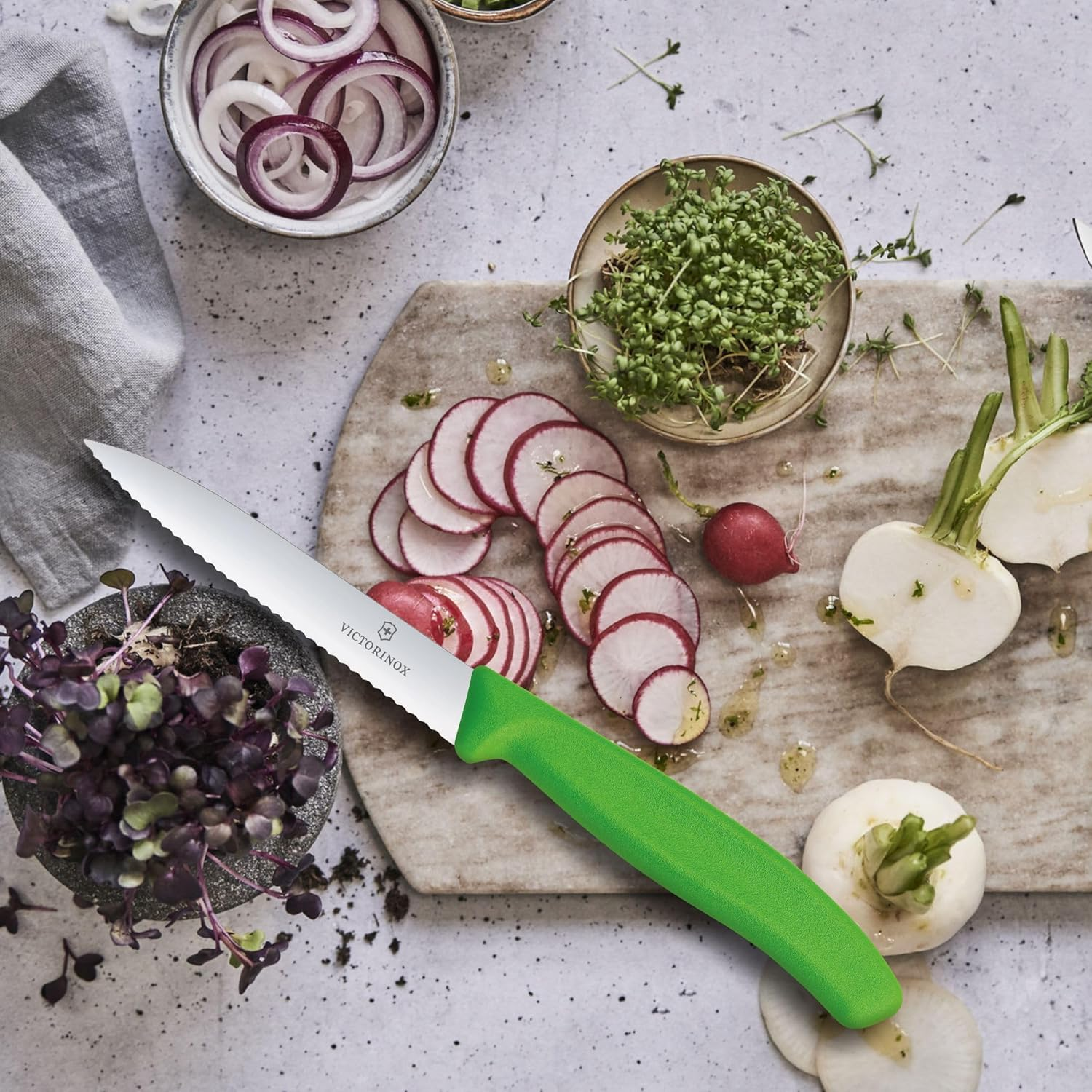 Victorinox Swiss Classic Pointed Tip Wavy Edge Paring Knife, Green, 6.7736.L4 - Yellow image number 4