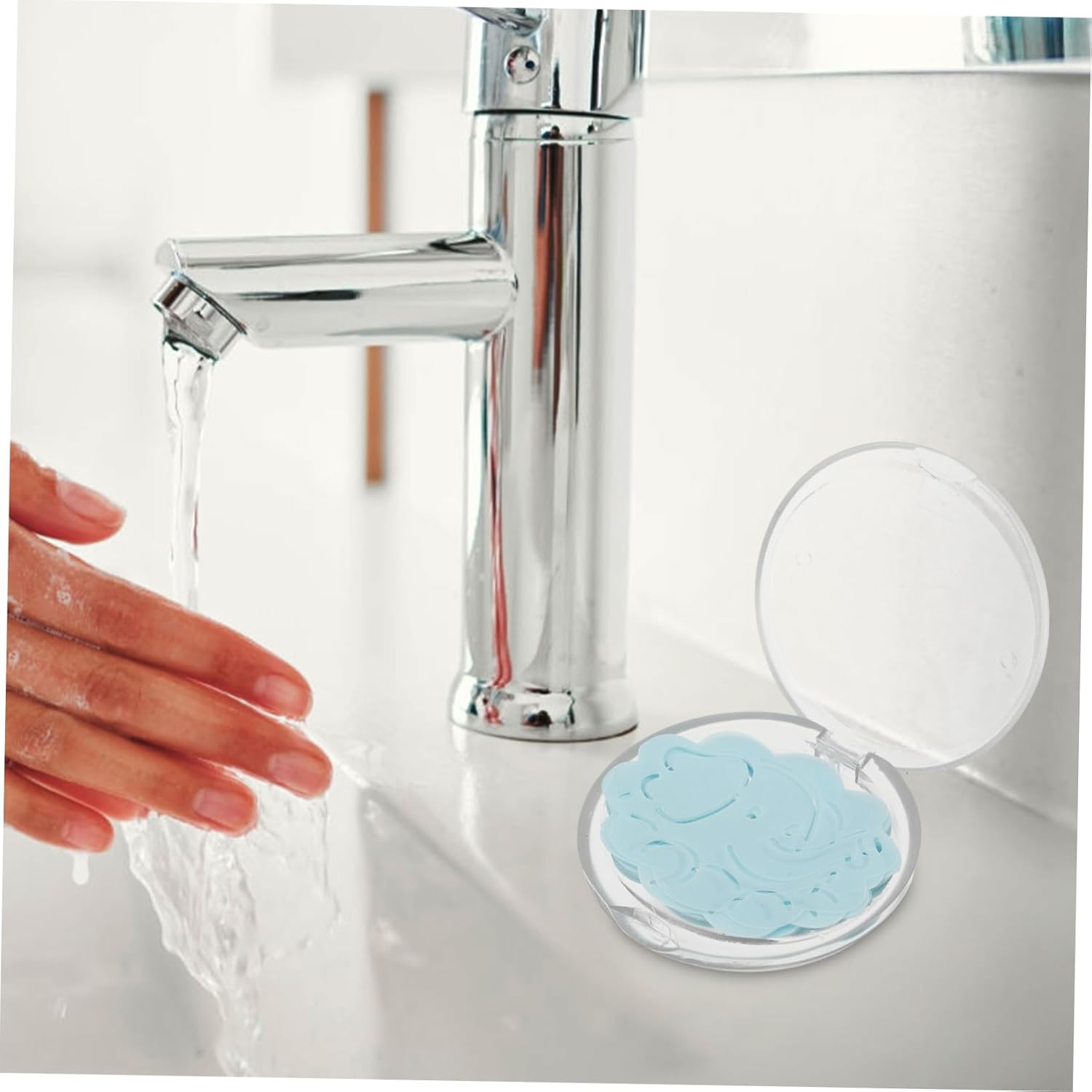 HANABASS 50Pcs Travel Soap Sheets Portable Handwashing Soap Flakes for Camping Hiking Outdoor Activities Sanitary Individually Wrapped for Adults image number 1