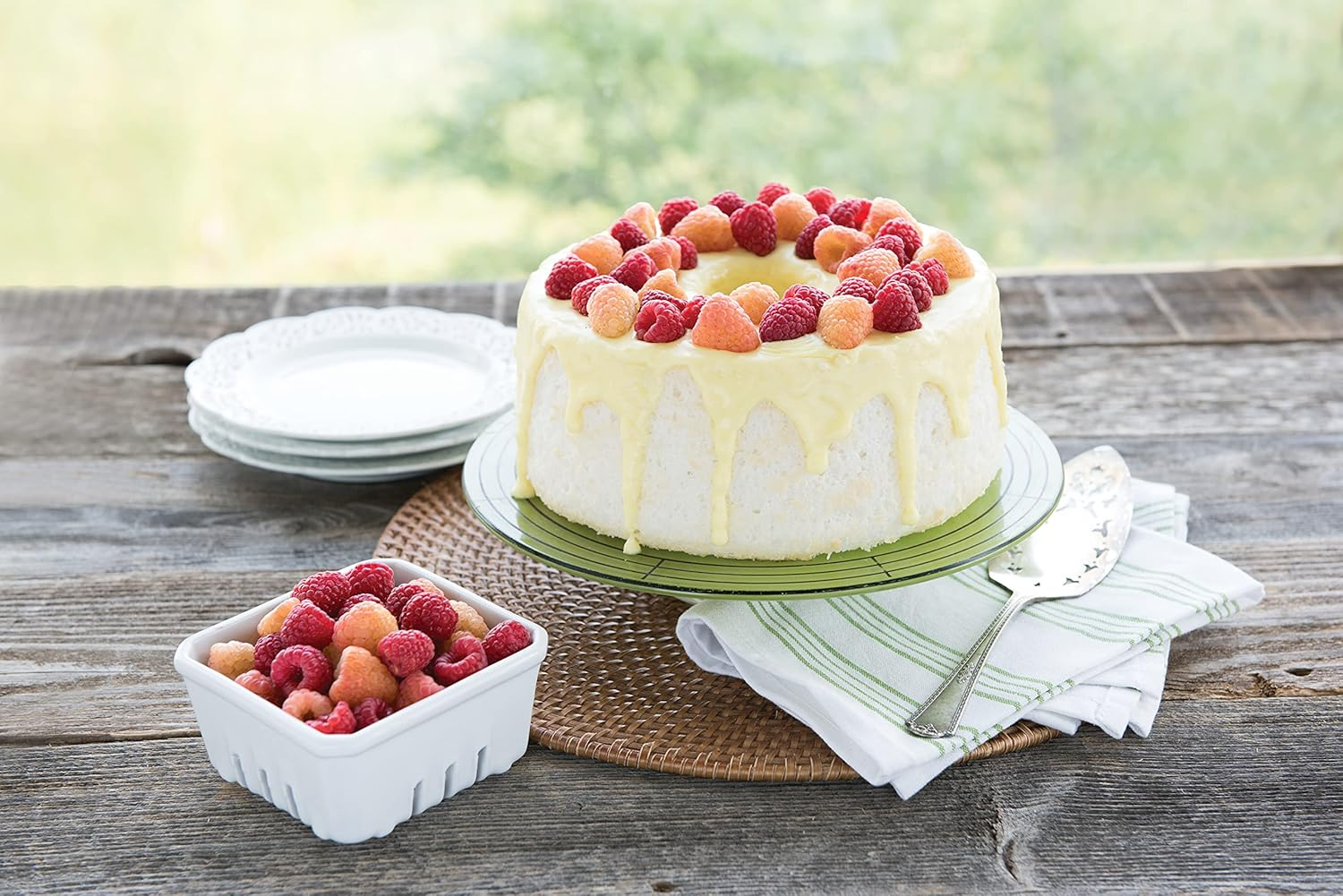 Nordic Ware Heavyweight Angel Food Cake Pan, 10 Inch, Silver image number 2