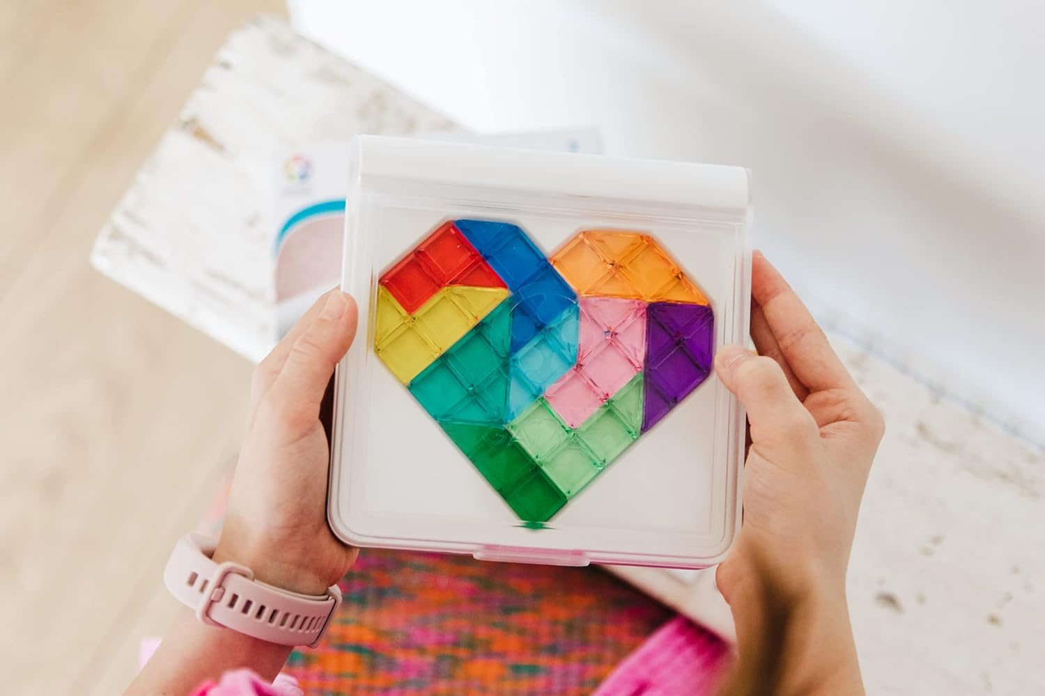 Smart Games SG2439 IQ Love Puzzles Game image number 4