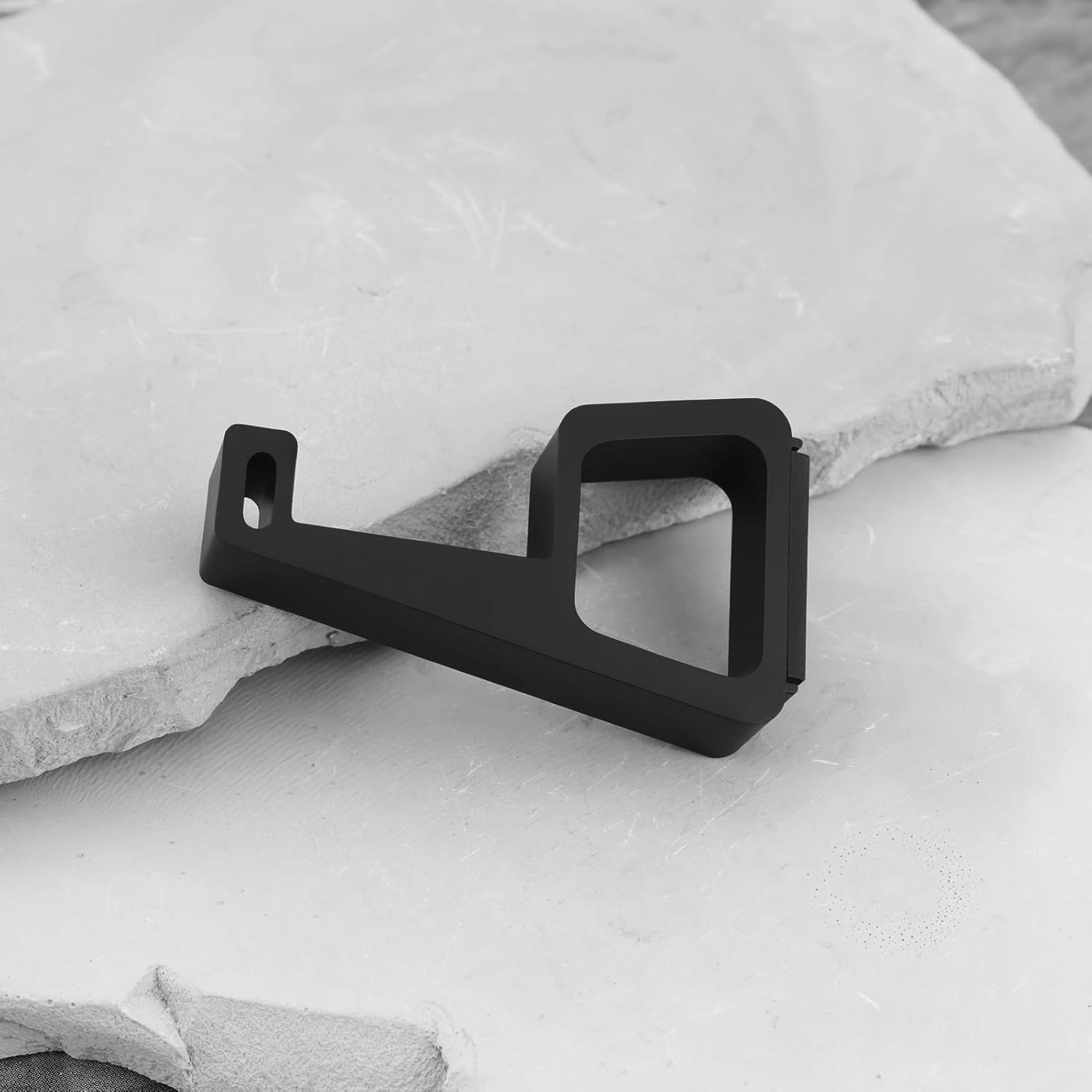 LT Easiyl 4Pcs Game Console Horizontal Holder Simple Feet Bracket Prevent Slip Cooling Feet Slip Feet Stand Compatible with Sony PS4 Slim Black image number 4