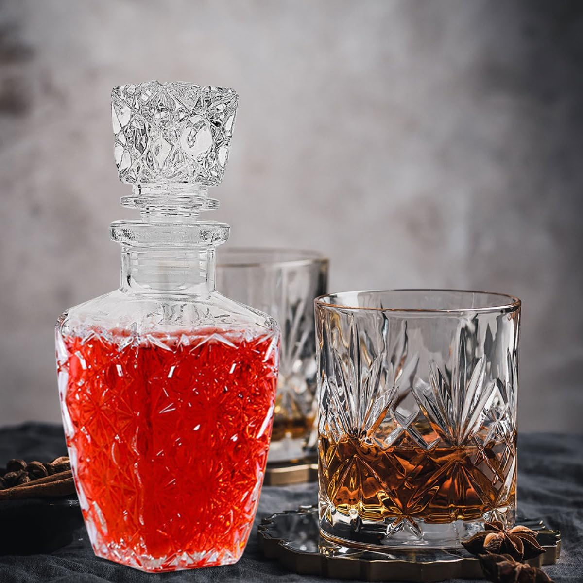 BESPORTBLE 2Pcs 250Ml Thickened Glass Wine Bottles Set, Square Diamond Design Liquor Glass Bottle for Bar, Banquet, and Home Wine Serving image number 5